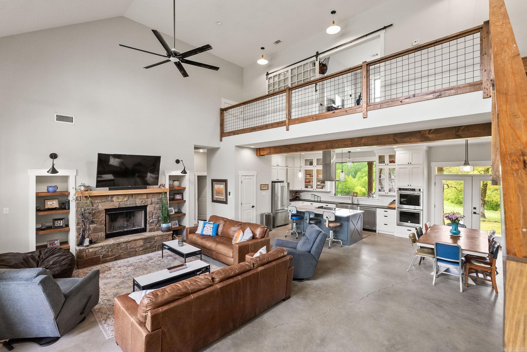 234 E Hwy 285  Greenbrier, AR