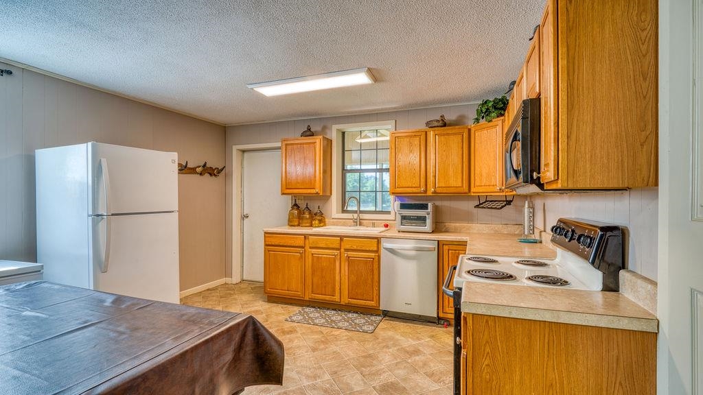 208 Lawrence 262  Powhatan, AR