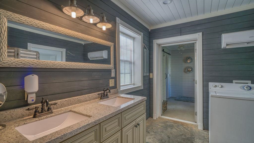 208 Lawrence 262  Powhatan, AR