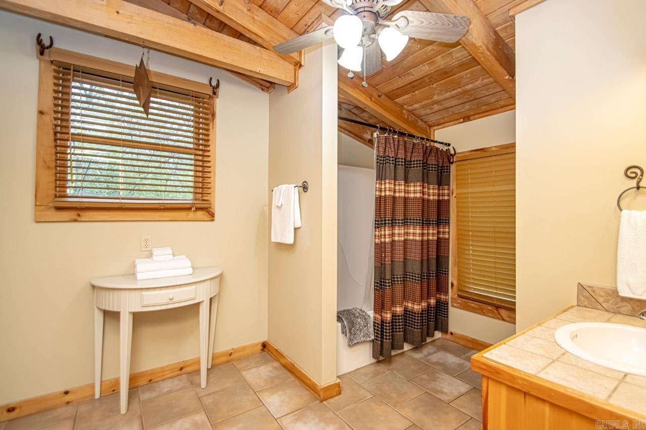 1415 Lakeshore  Hot Springs, AR