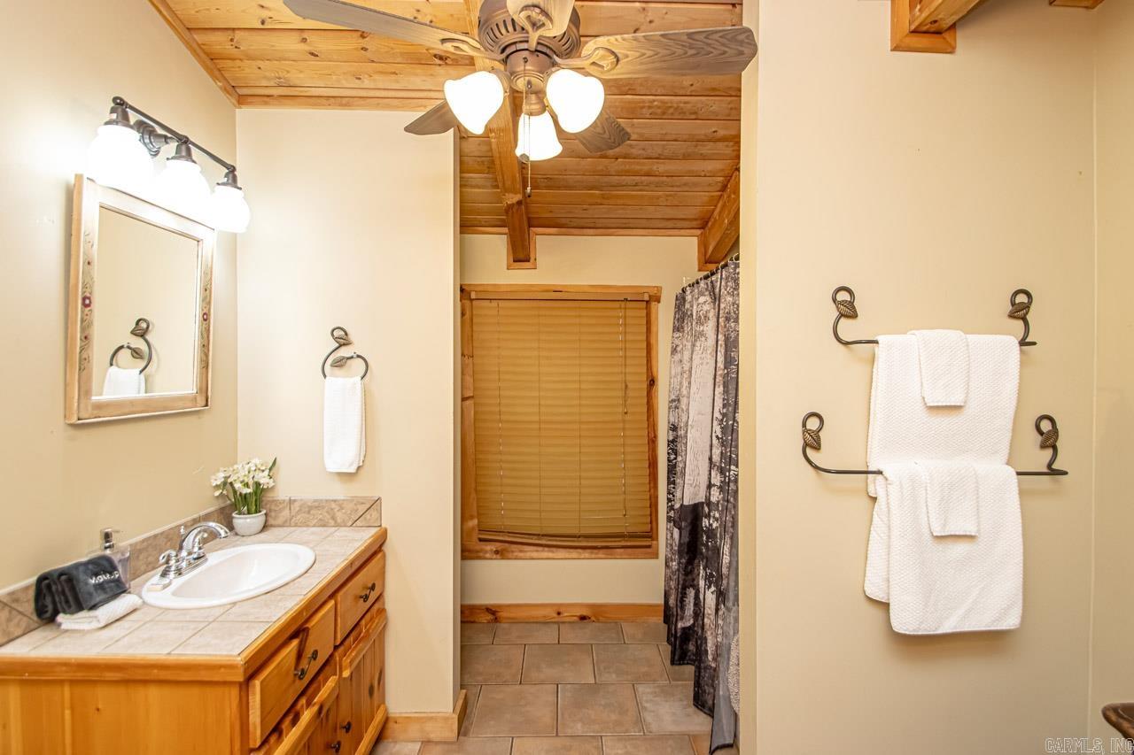 1415 Lakeshore  Hot Springs, AR