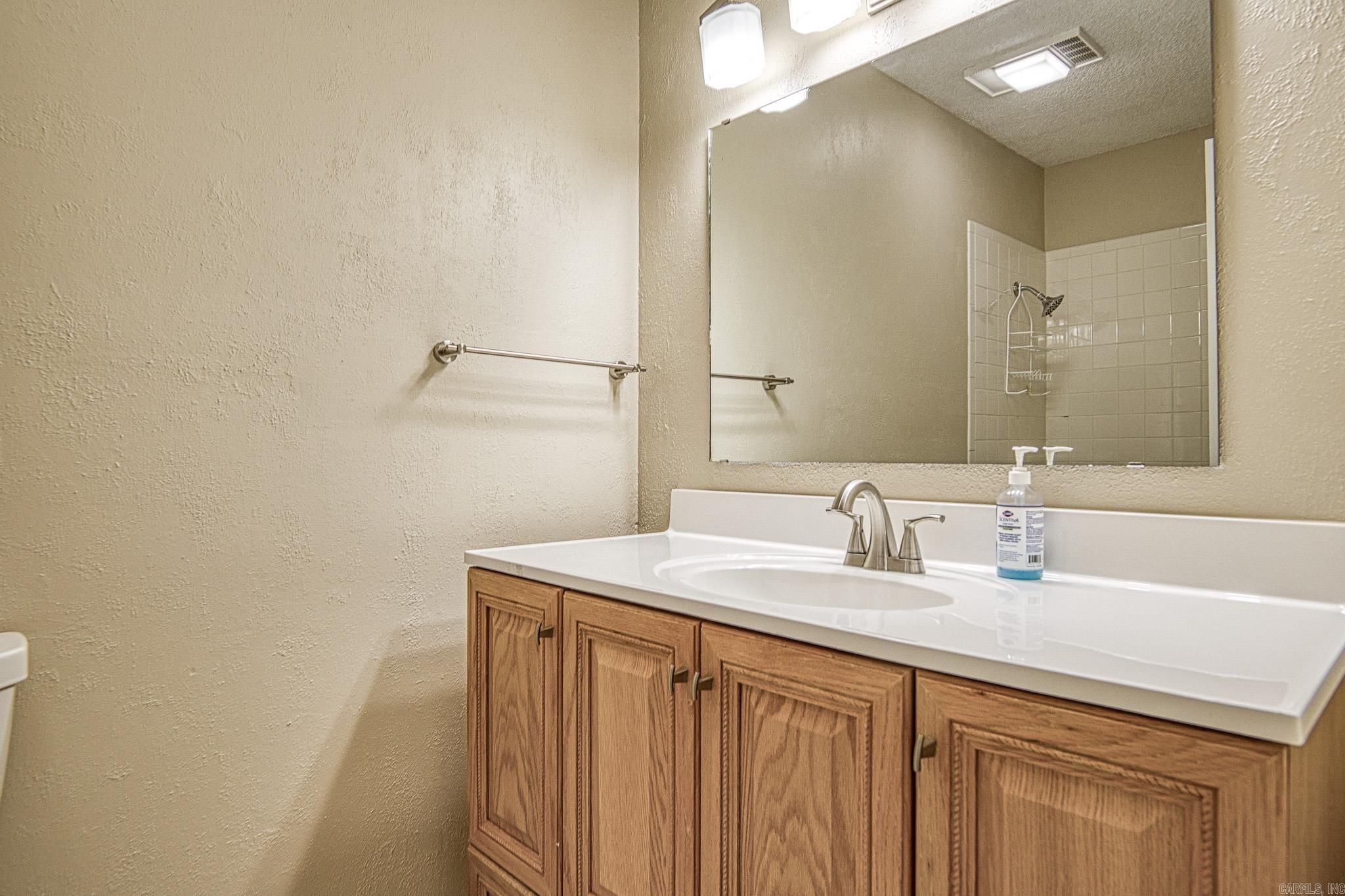 1 Halcon  Hot Springs Village, AR