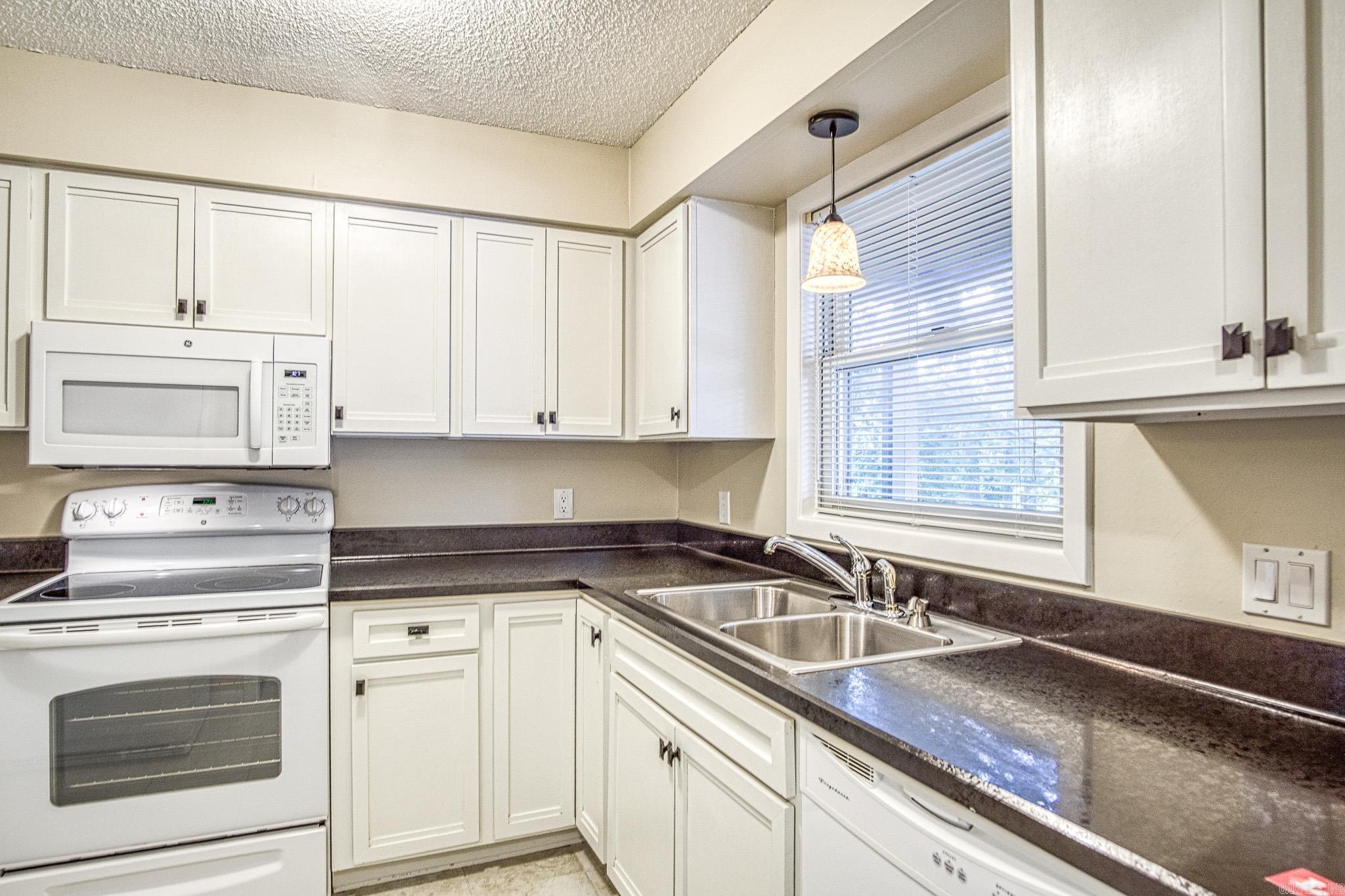 1 Halcon  Hot Springs Village, AR