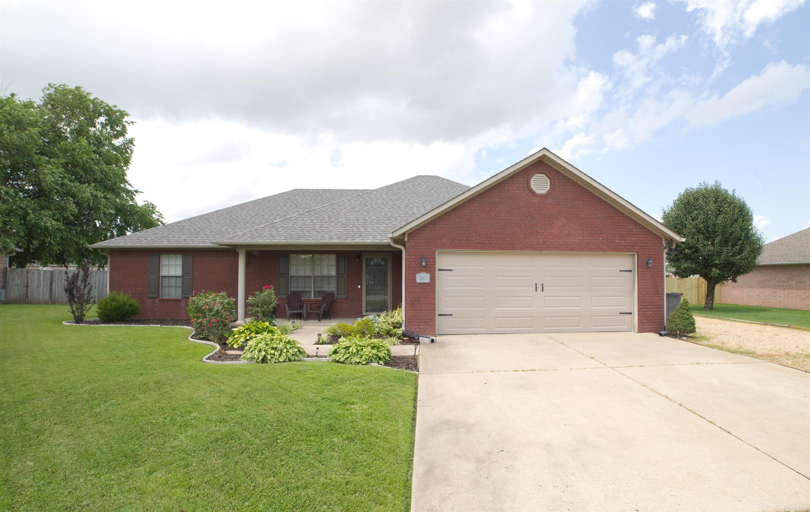 2807 Canterbury Dr  Paragould, AR
