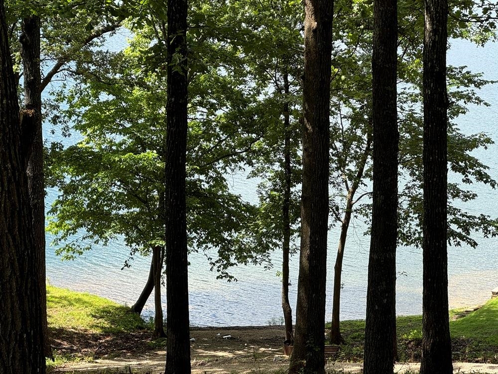 27 N Lakeshore  Cherokee Village, AR