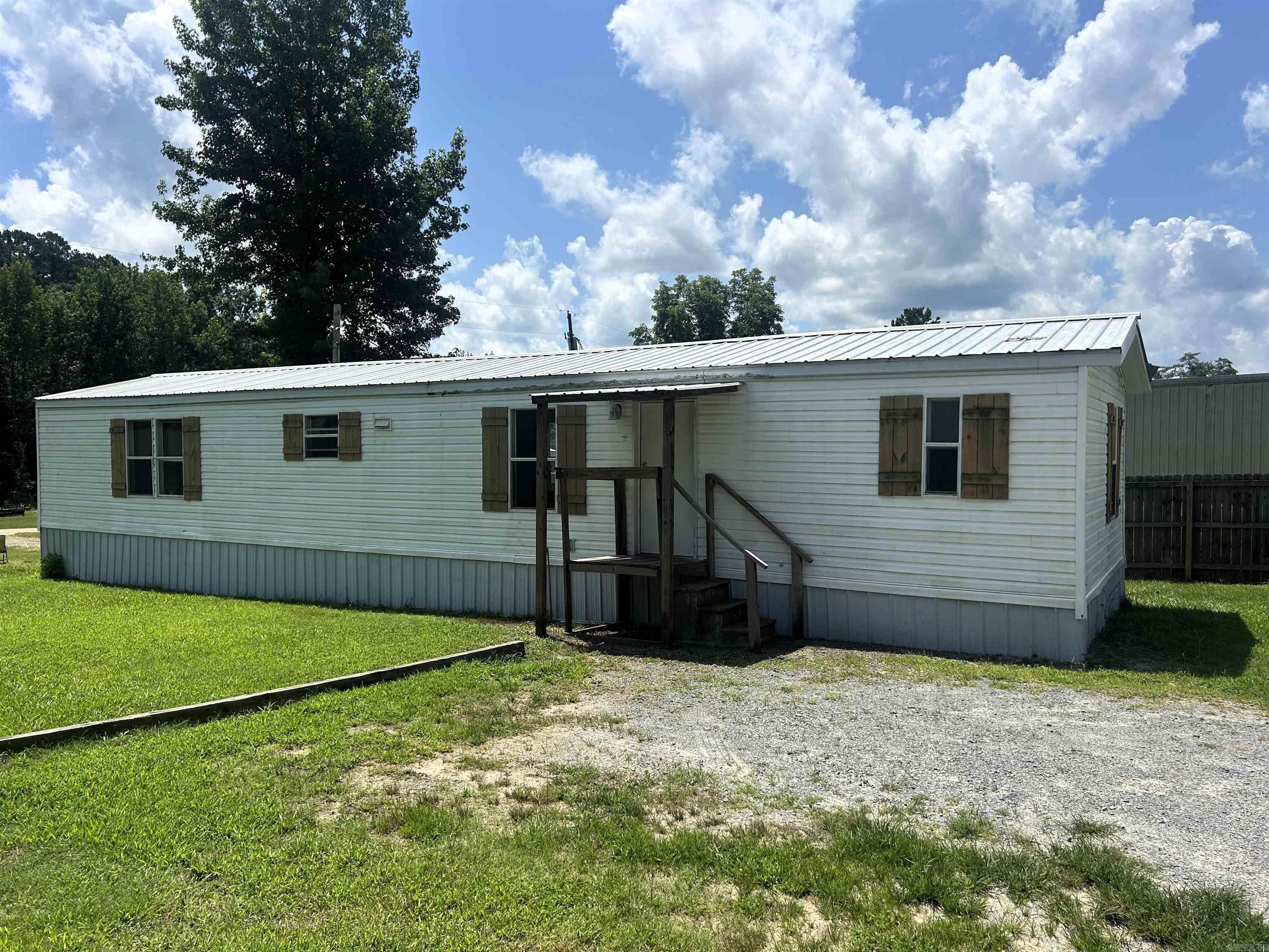 1307 West 7th  Sheridan, AR