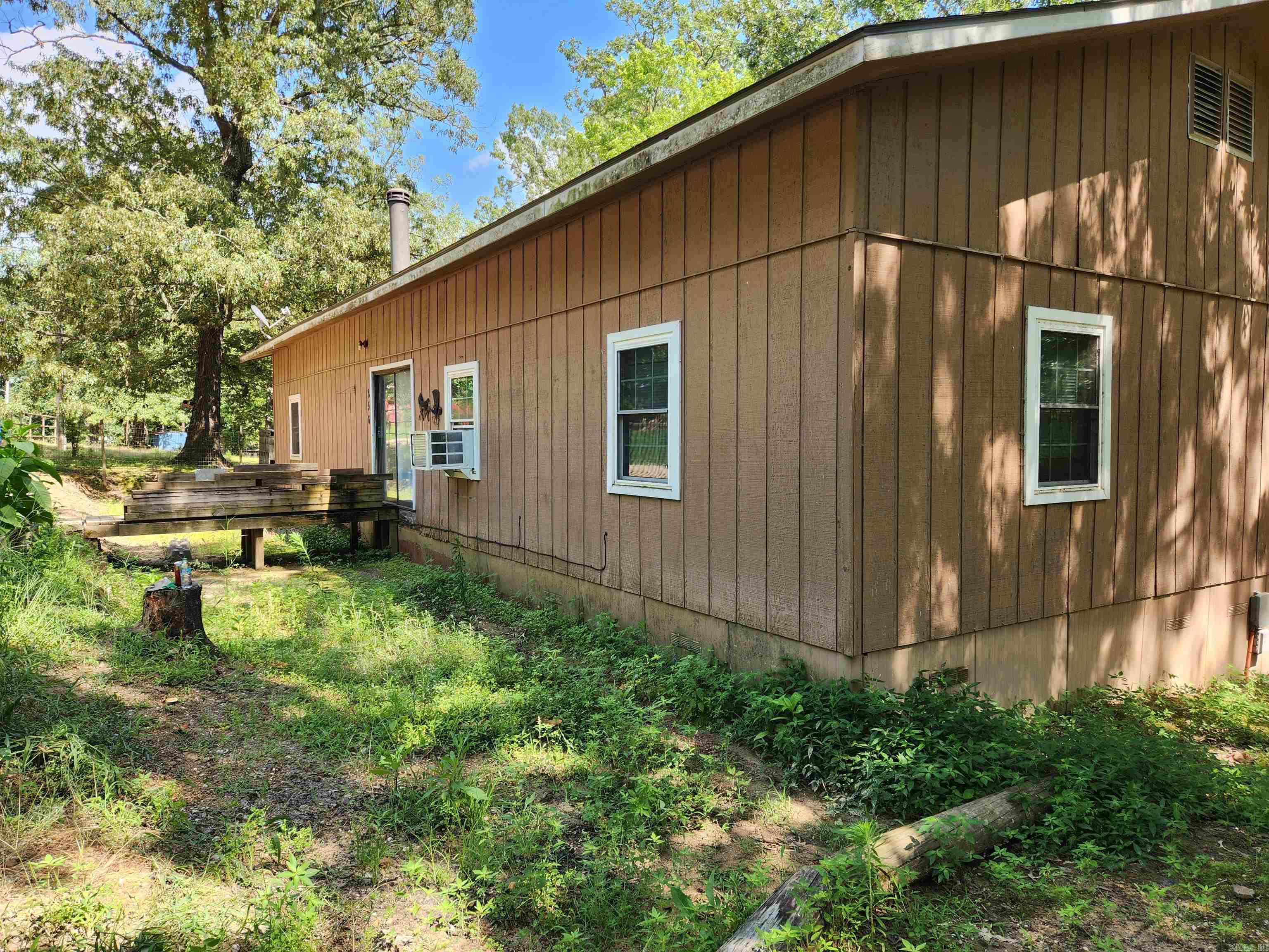 256 Shawnee Loop  Amity, AR
