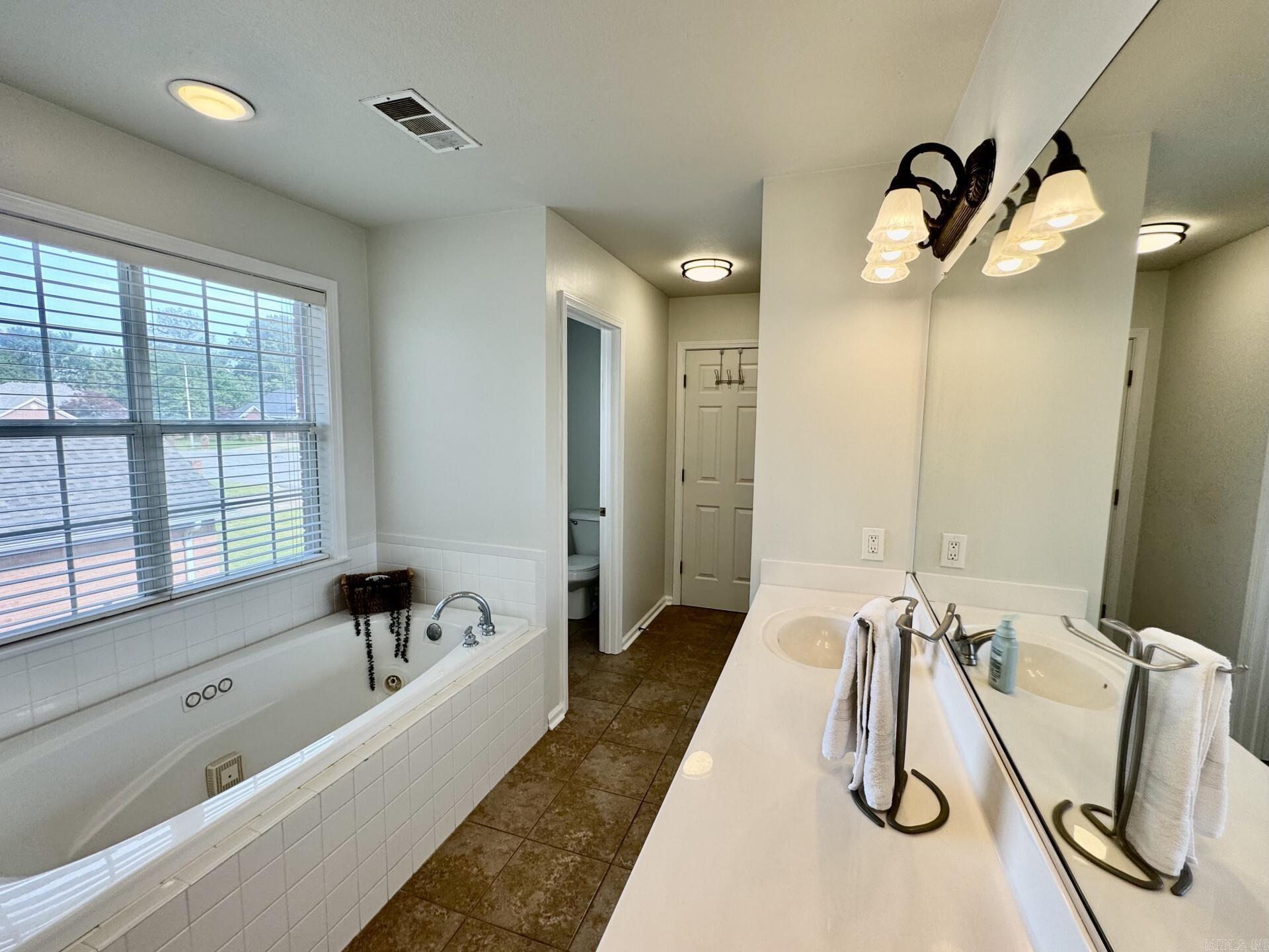 4202 Stephanie  Jonesboro, AR