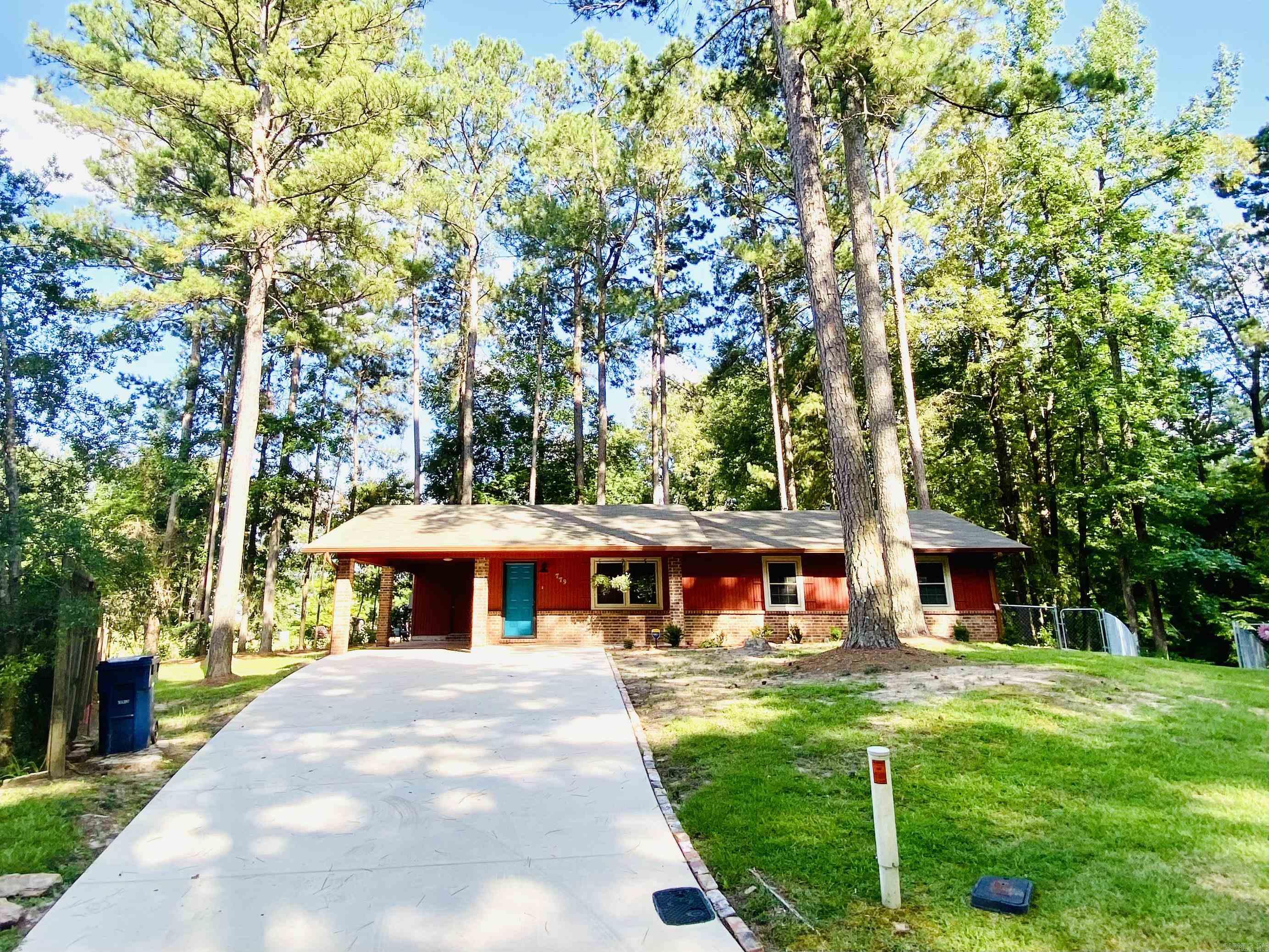 779 Brenda St.  Camden, AR
