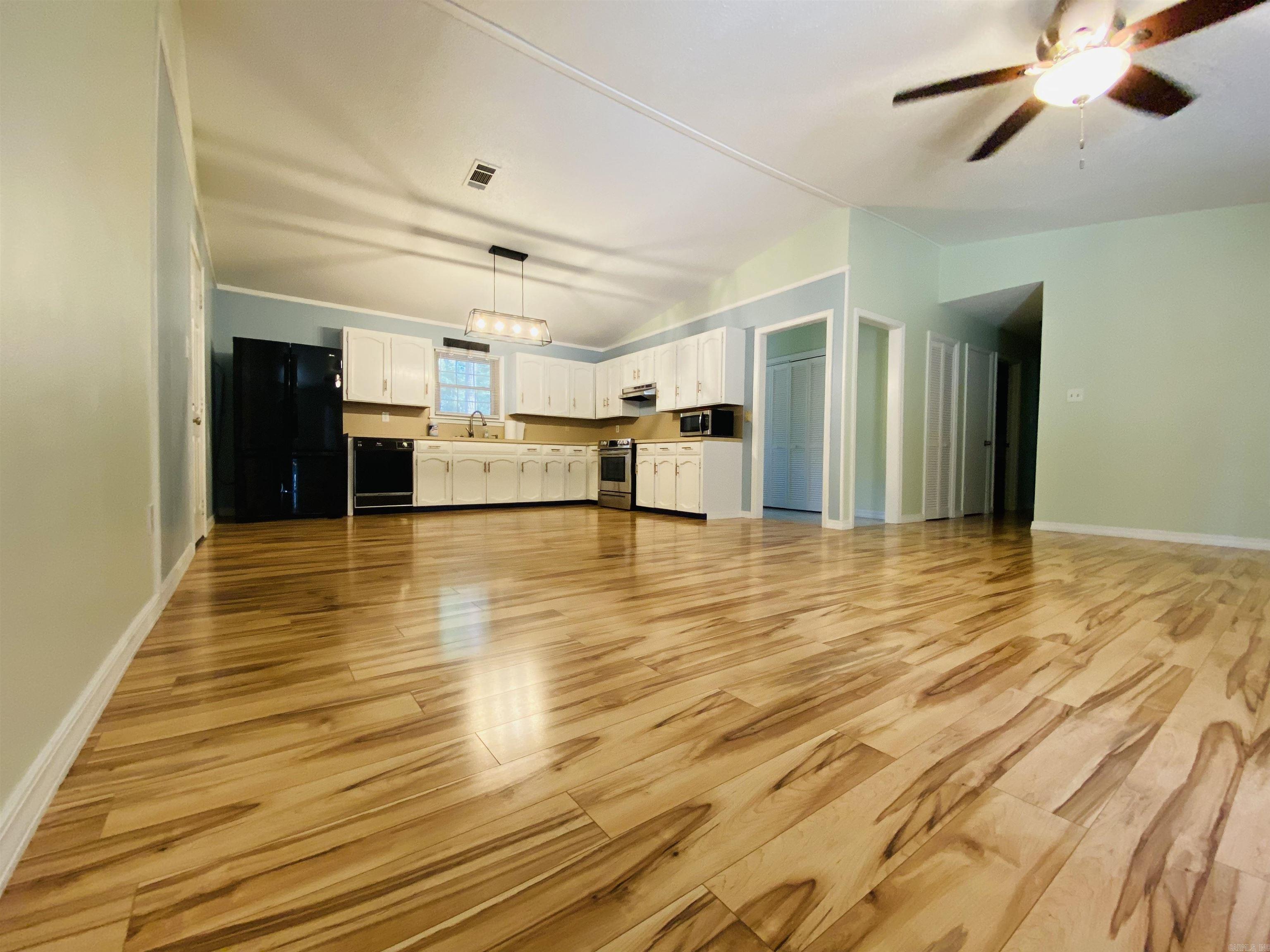 779 Brenda St.  Camden, AR