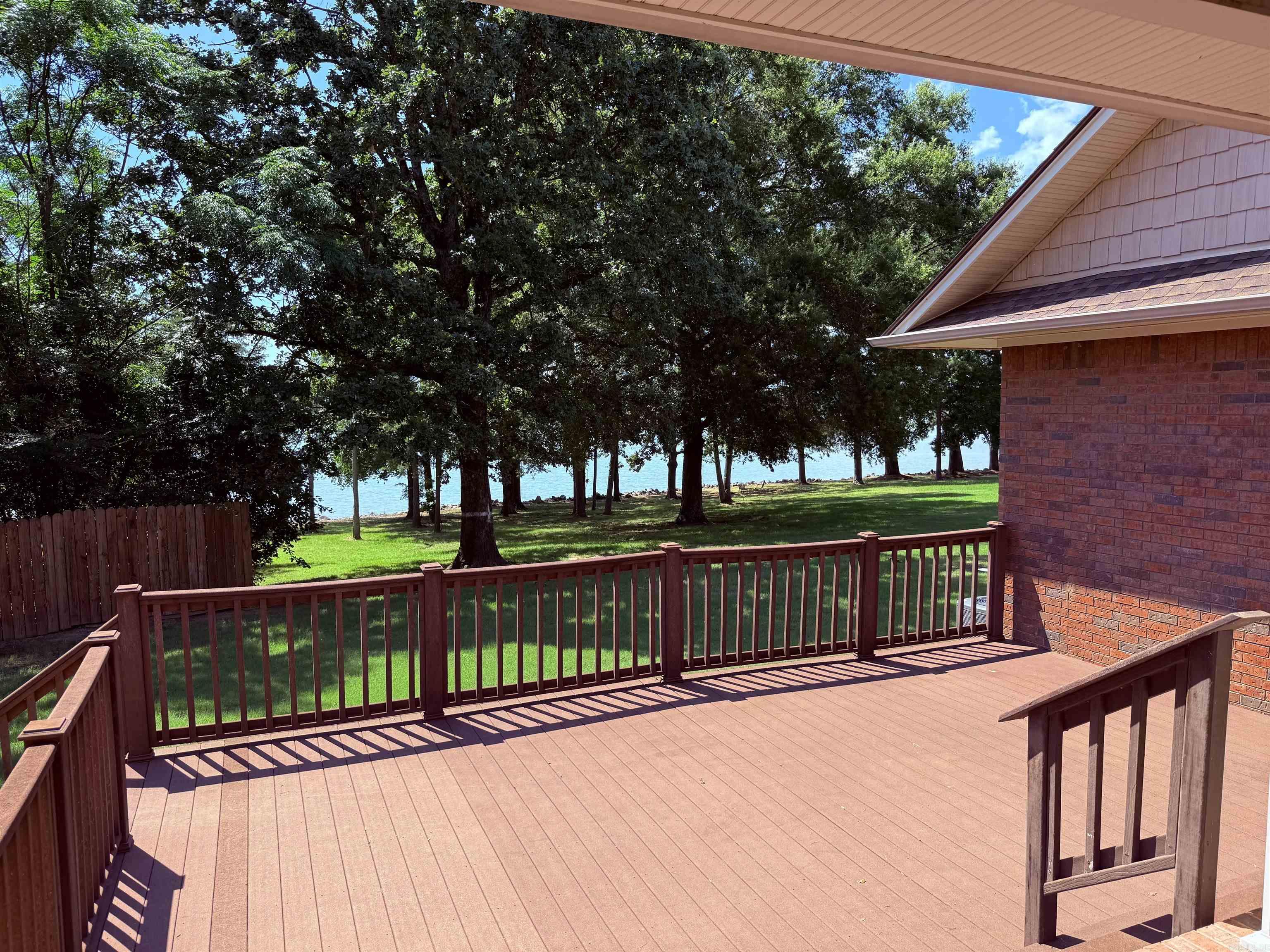 113 Marina Shores  Russellville, AR