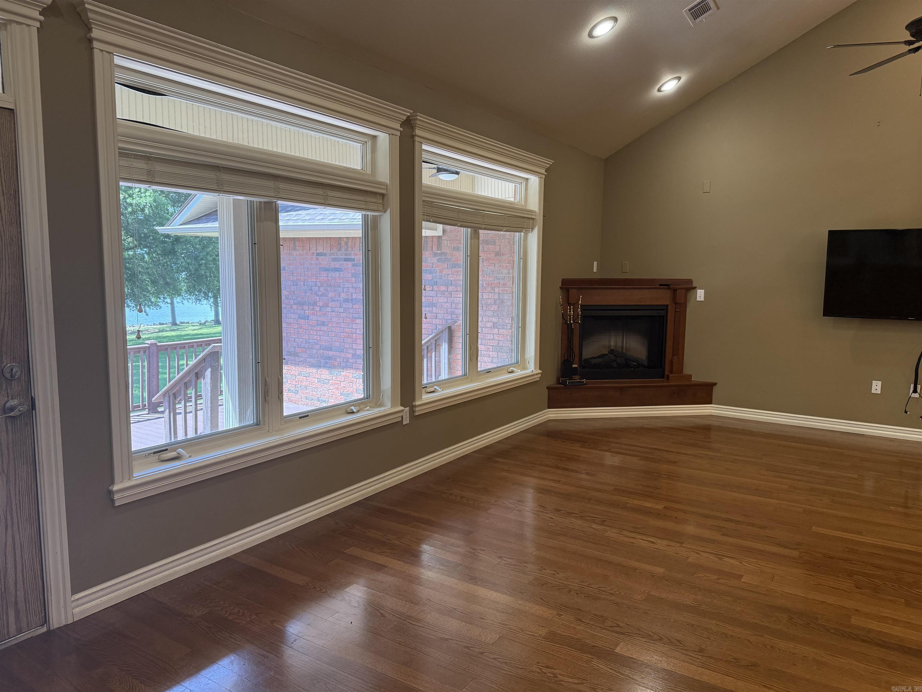 113 Marina Shores  Russellville, AR