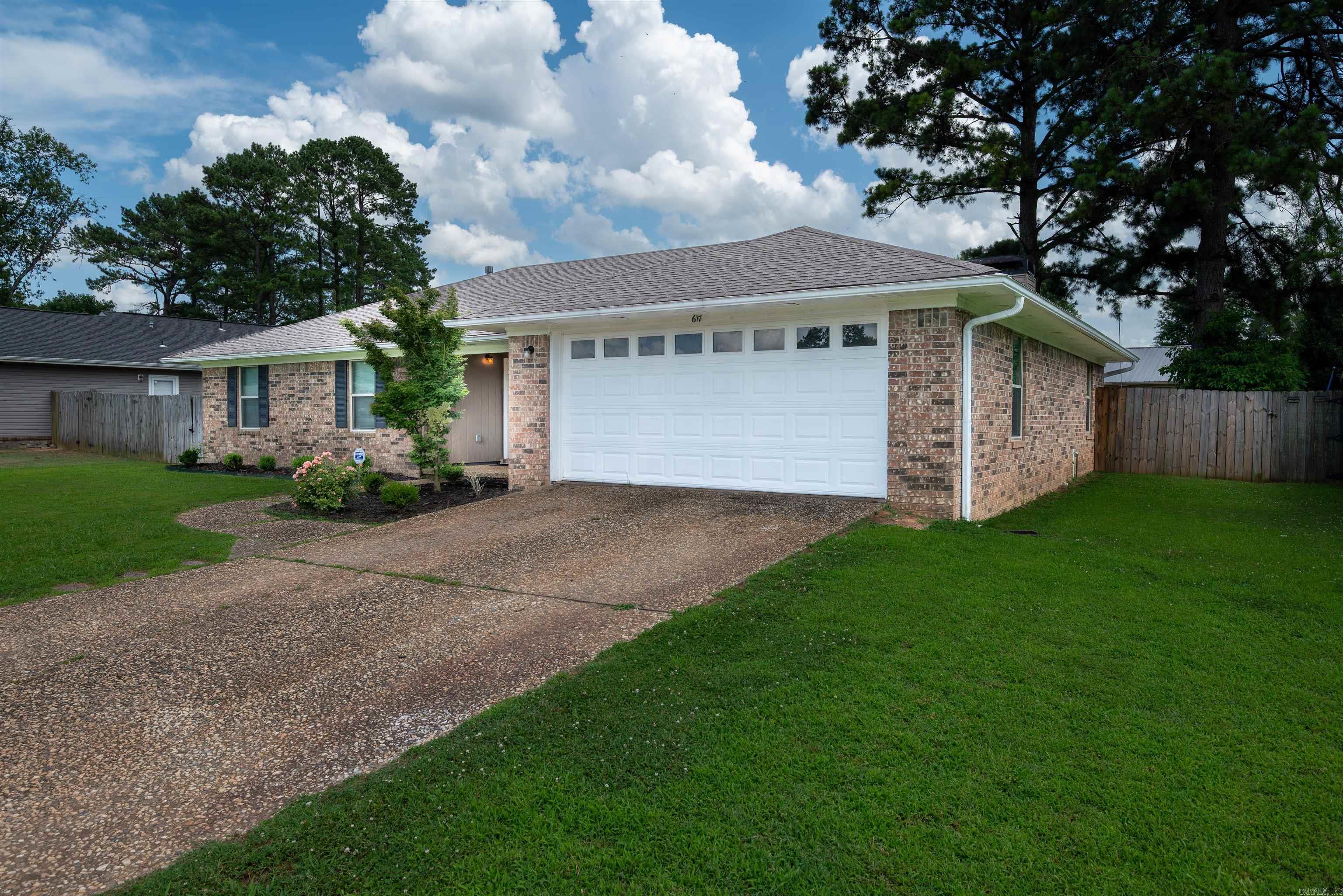 617 E Martin St  Jacksonville, AR