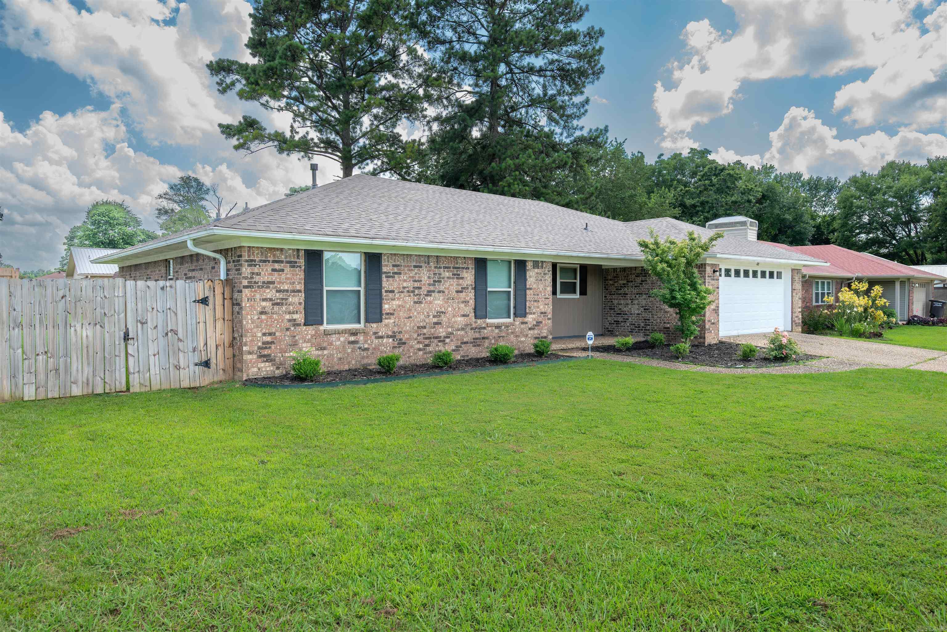 617 E Martin St  Jacksonville, AR