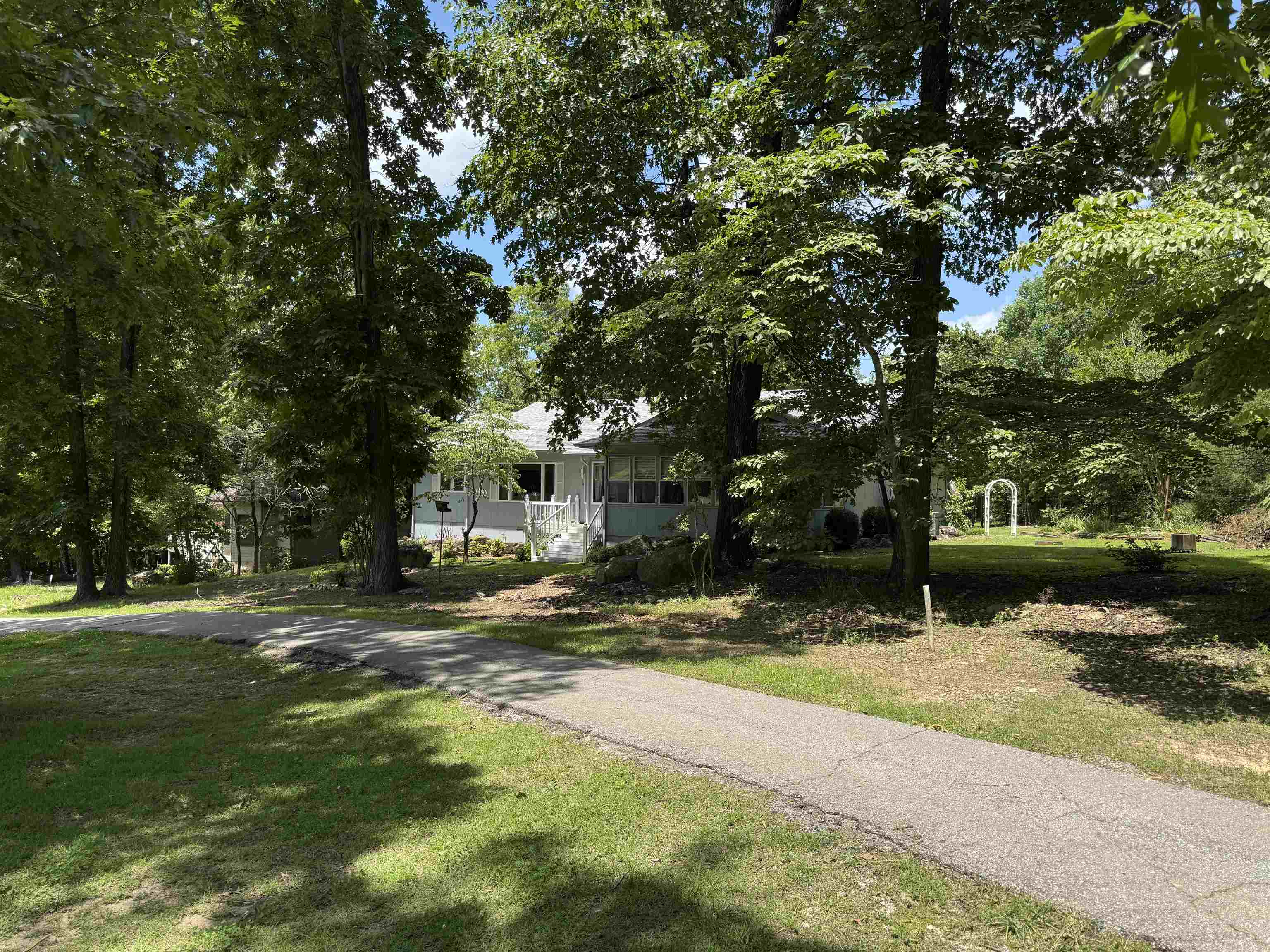 4 Skeinah  Cherokee Village, AR