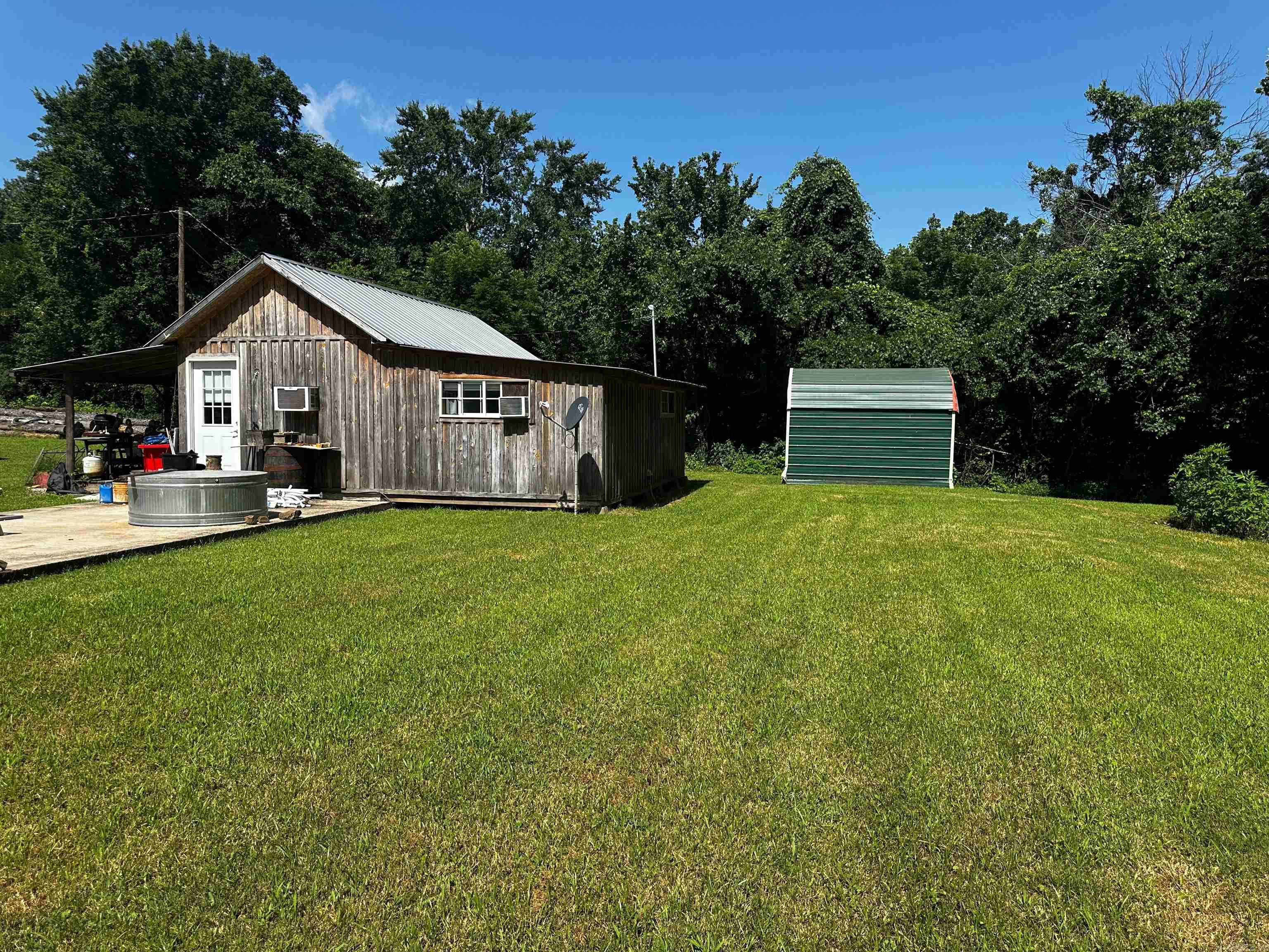 25846 E Highway 14  Mountain View, AR