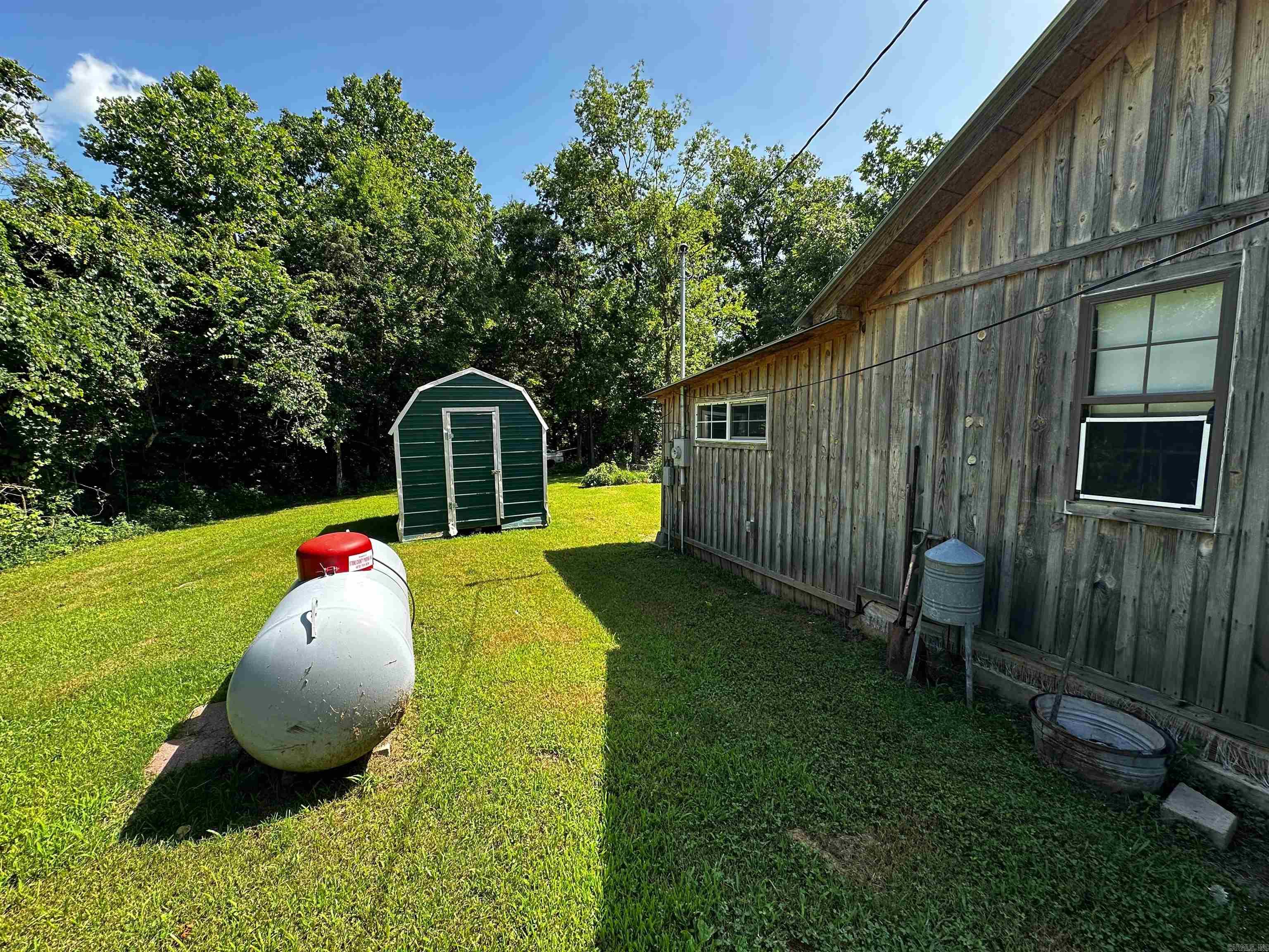 25846 E Highway 14  Mountain View, AR