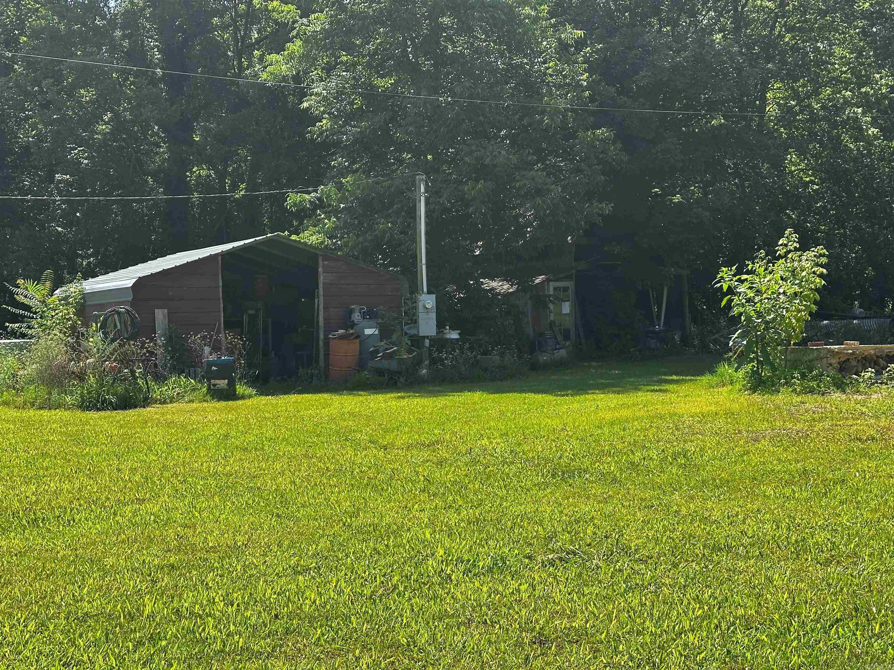 25846 E Highway 14  Mountain View, AR