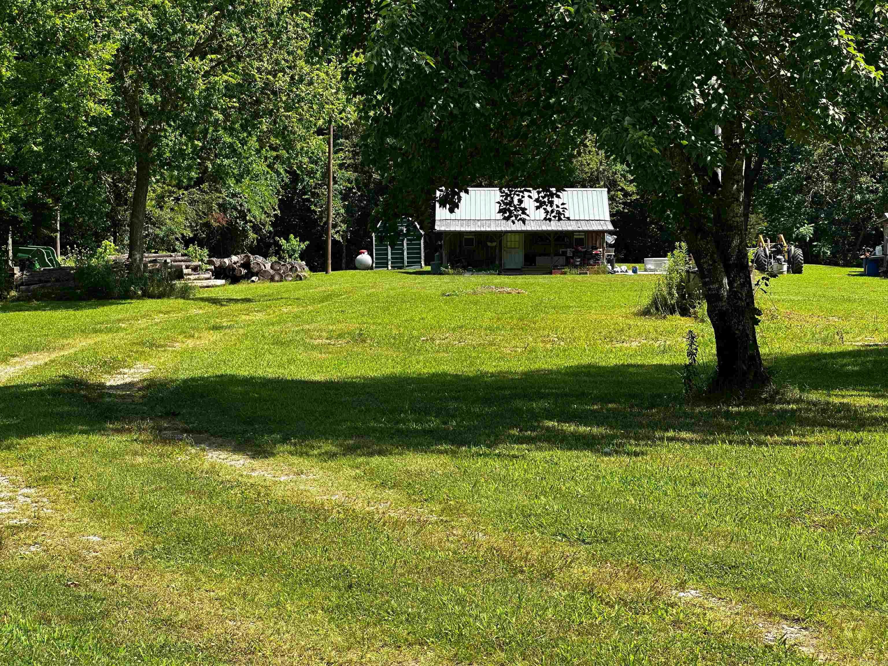 25846 E Highway 14  Mountain View, AR