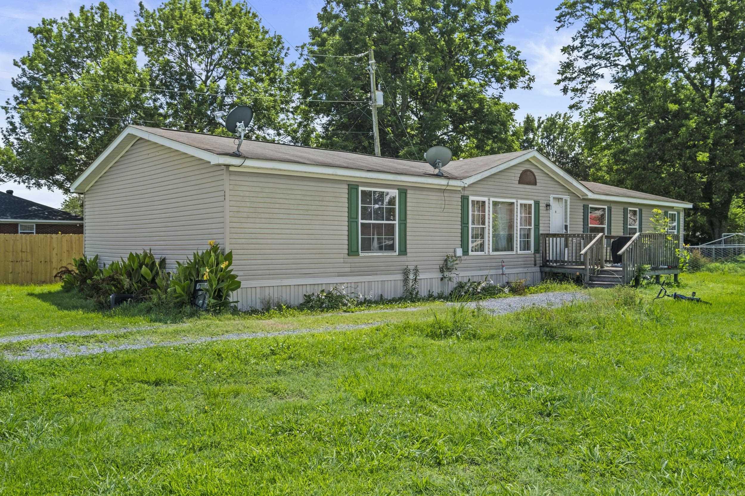 315 & 319 Center  Carlisle, AR