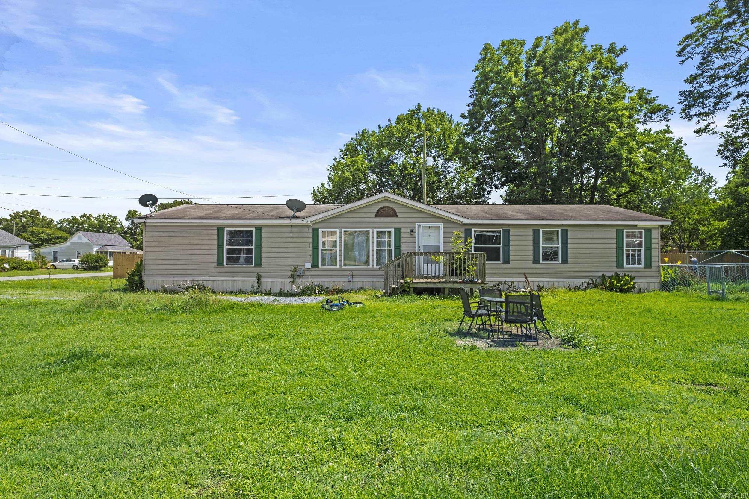 315 & 319 Center  Carlisle, AR