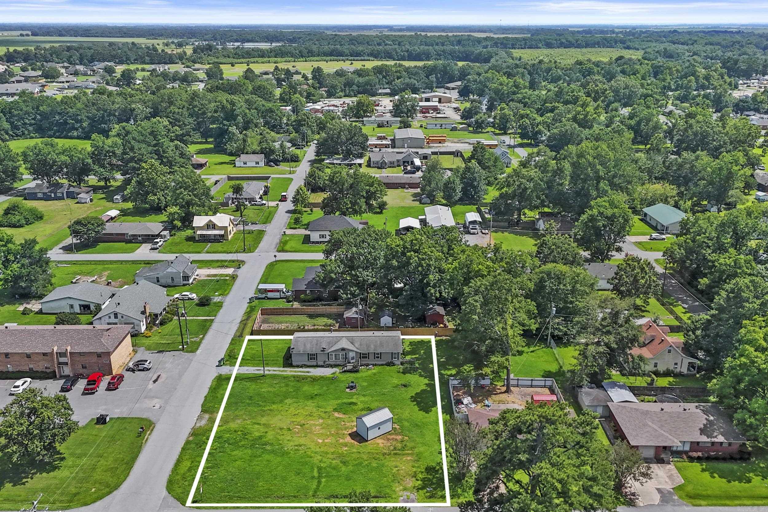 315 & 319 Center  Carlisle, AR