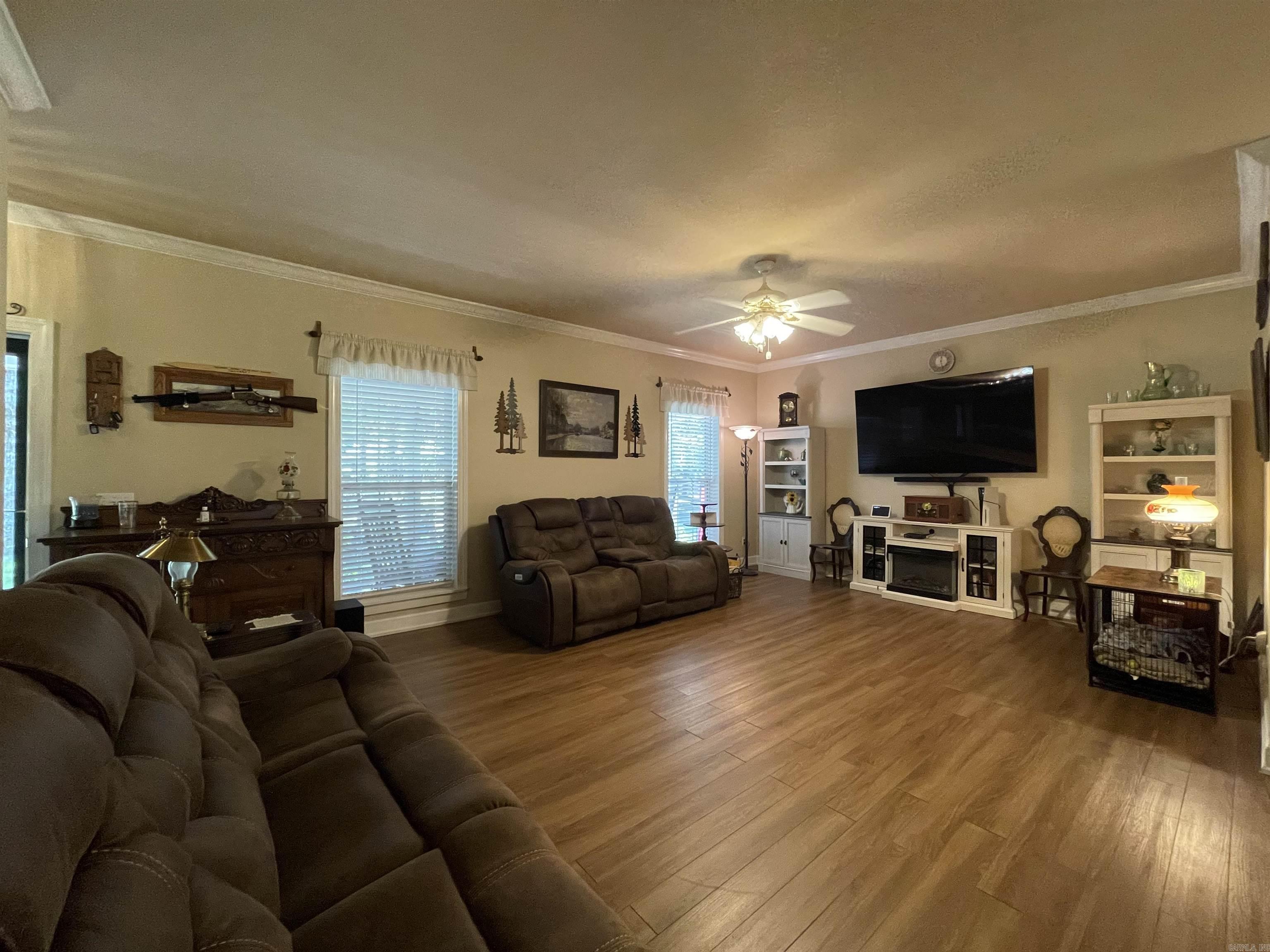 287 Country Charm  Mountain View, AR