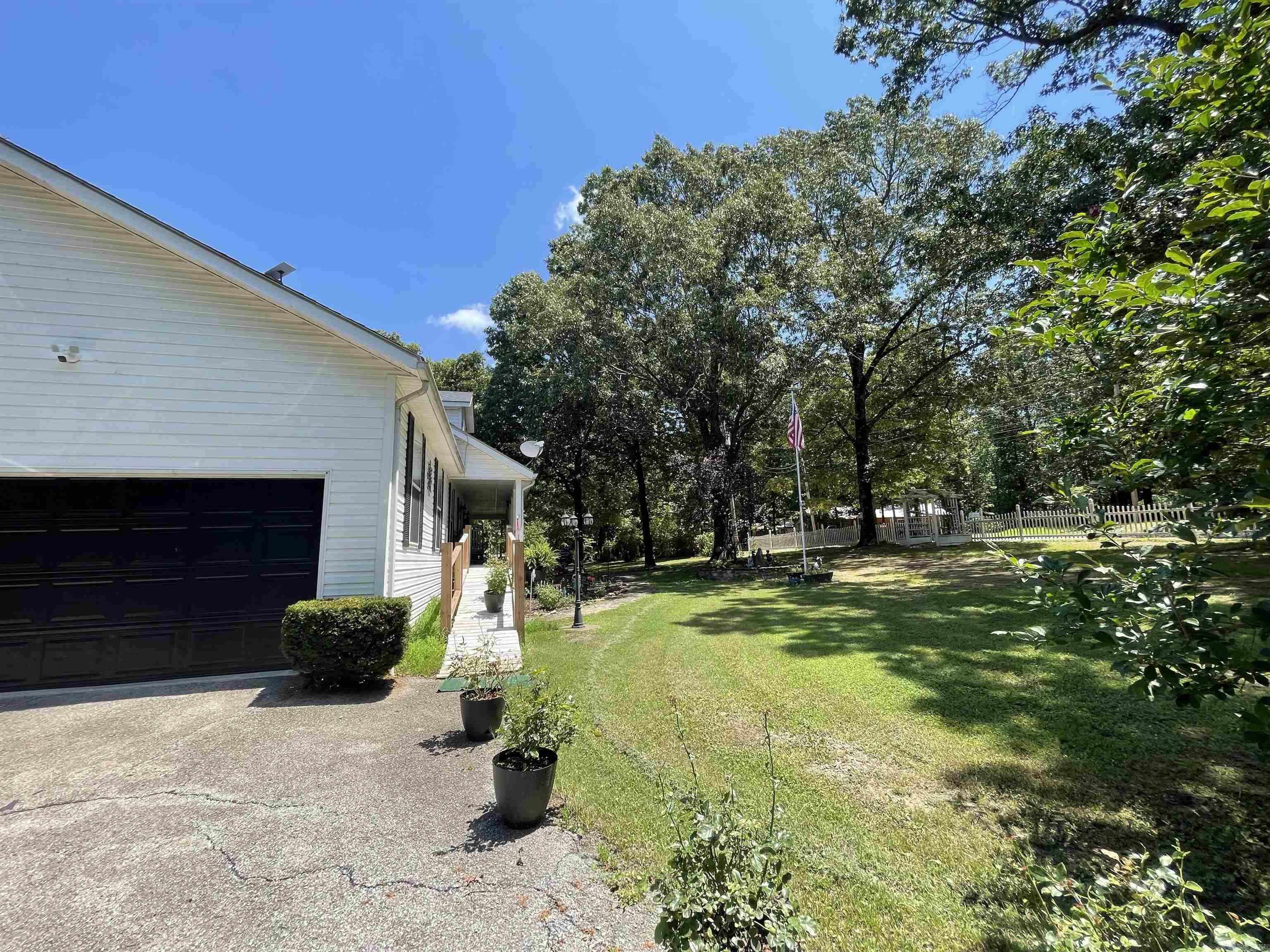 287 Country Charm  Mountain View, AR