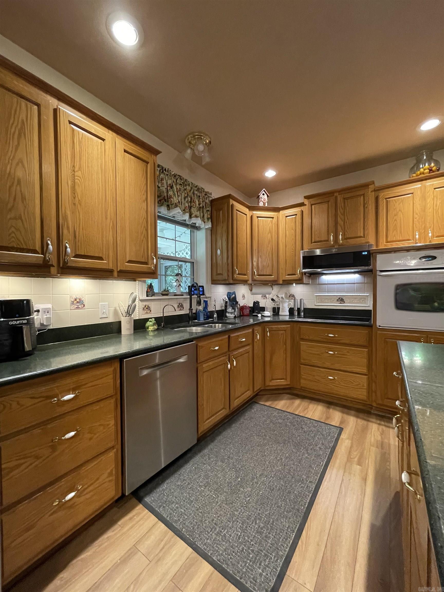 287 Country Charm  Mountain View, AR