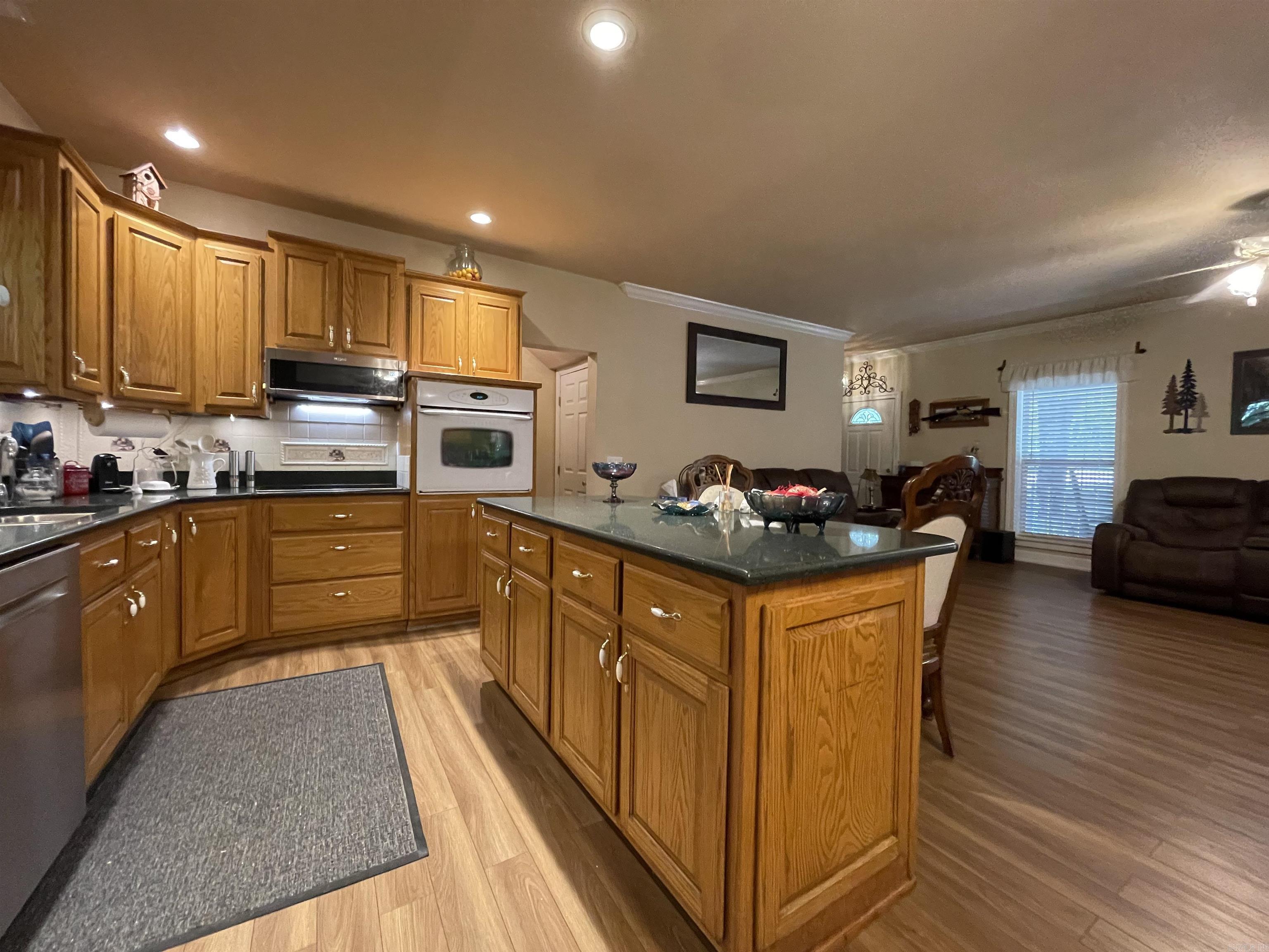 287 Country Charm  Mountain View, AR