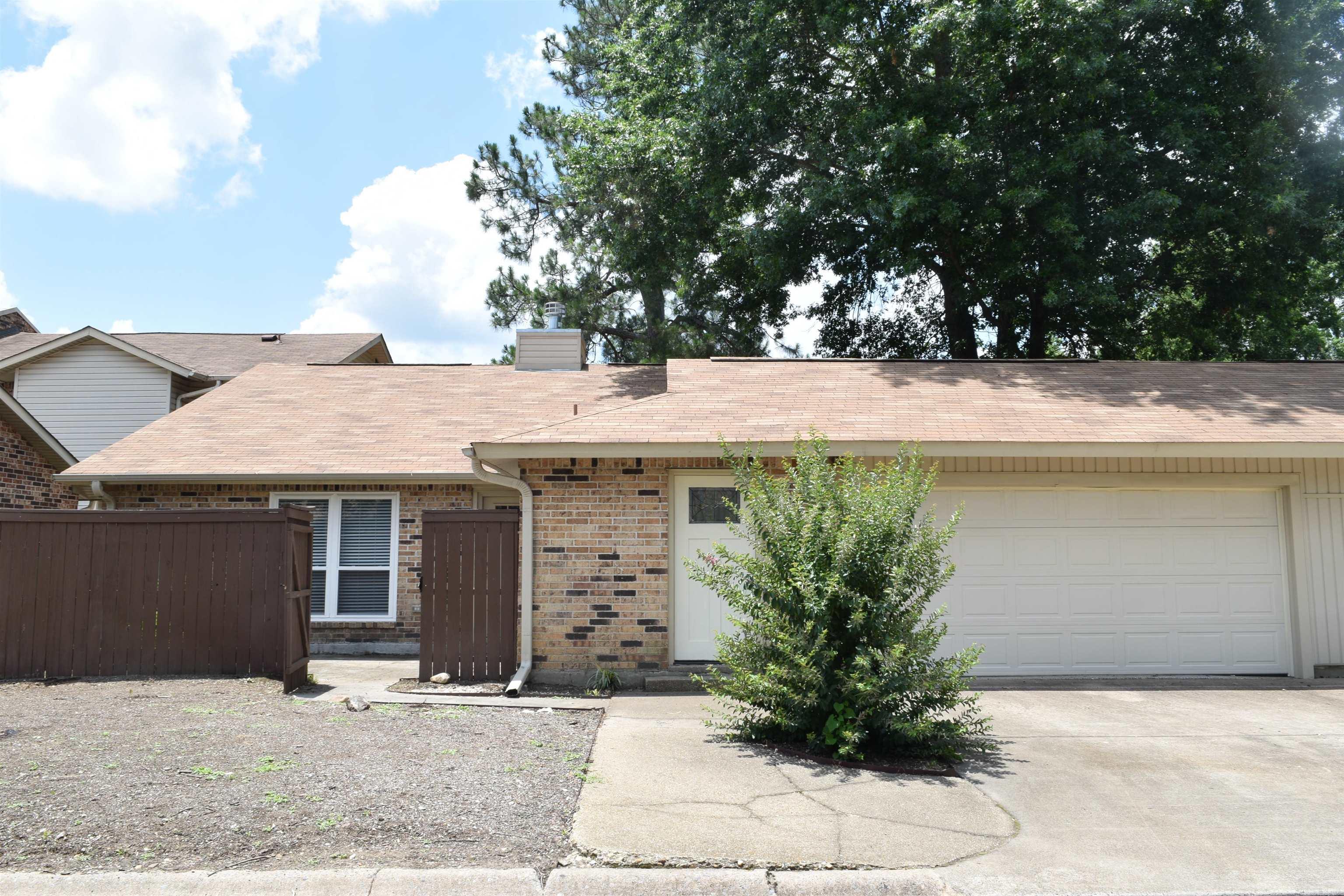 34 HAMPSHIRE  Little Rock, AR