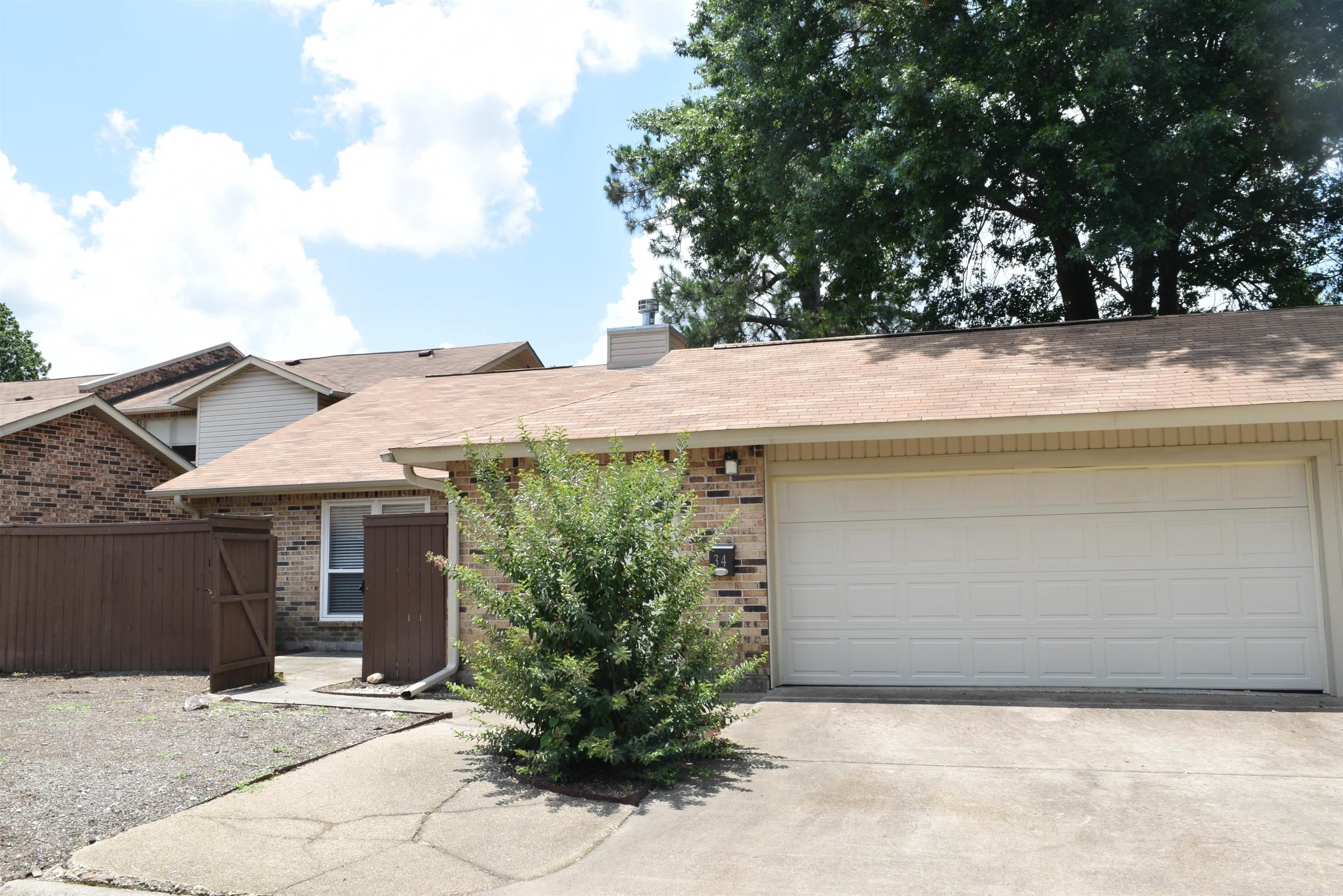 34 HAMPSHIRE  Little Rock, AR