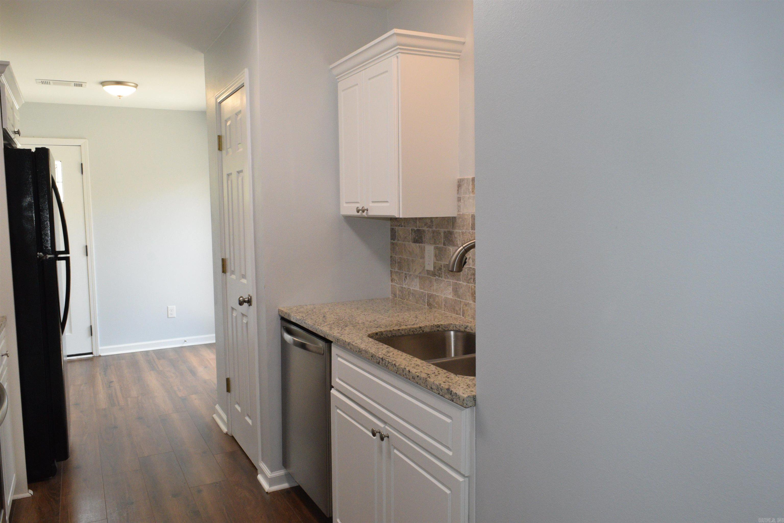 34 HAMPSHIRE  Little Rock, AR