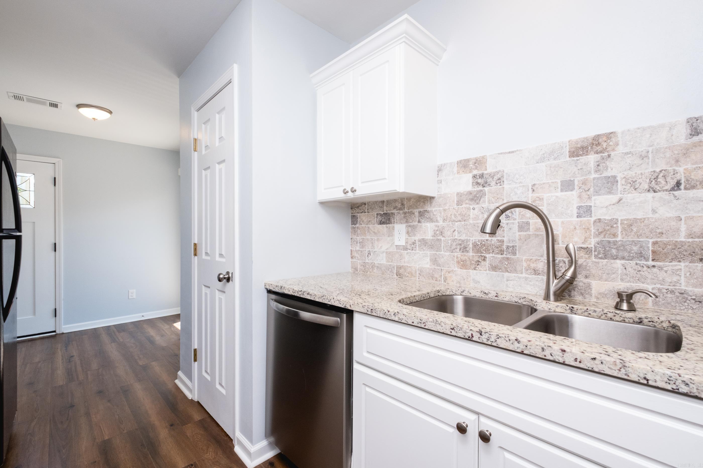 34 HAMPSHIRE  Little Rock, AR