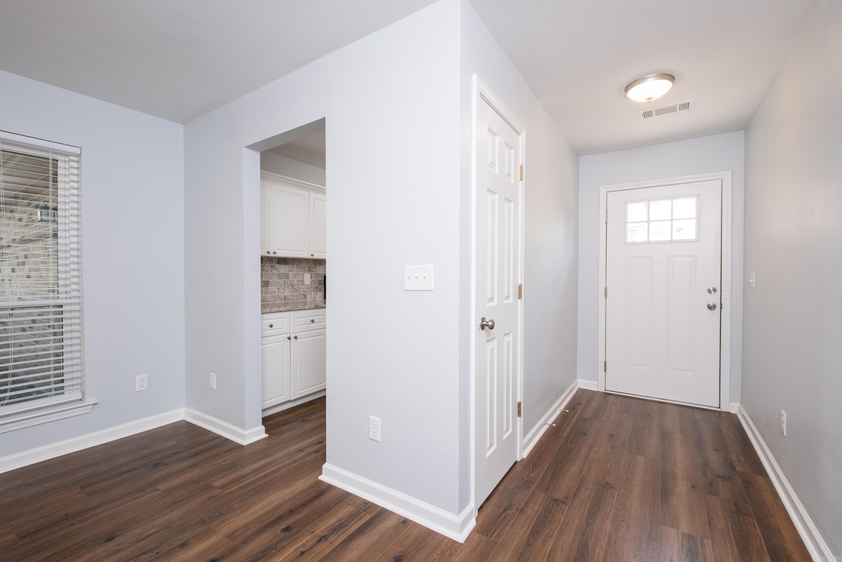 34 HAMPSHIRE  Little Rock, AR