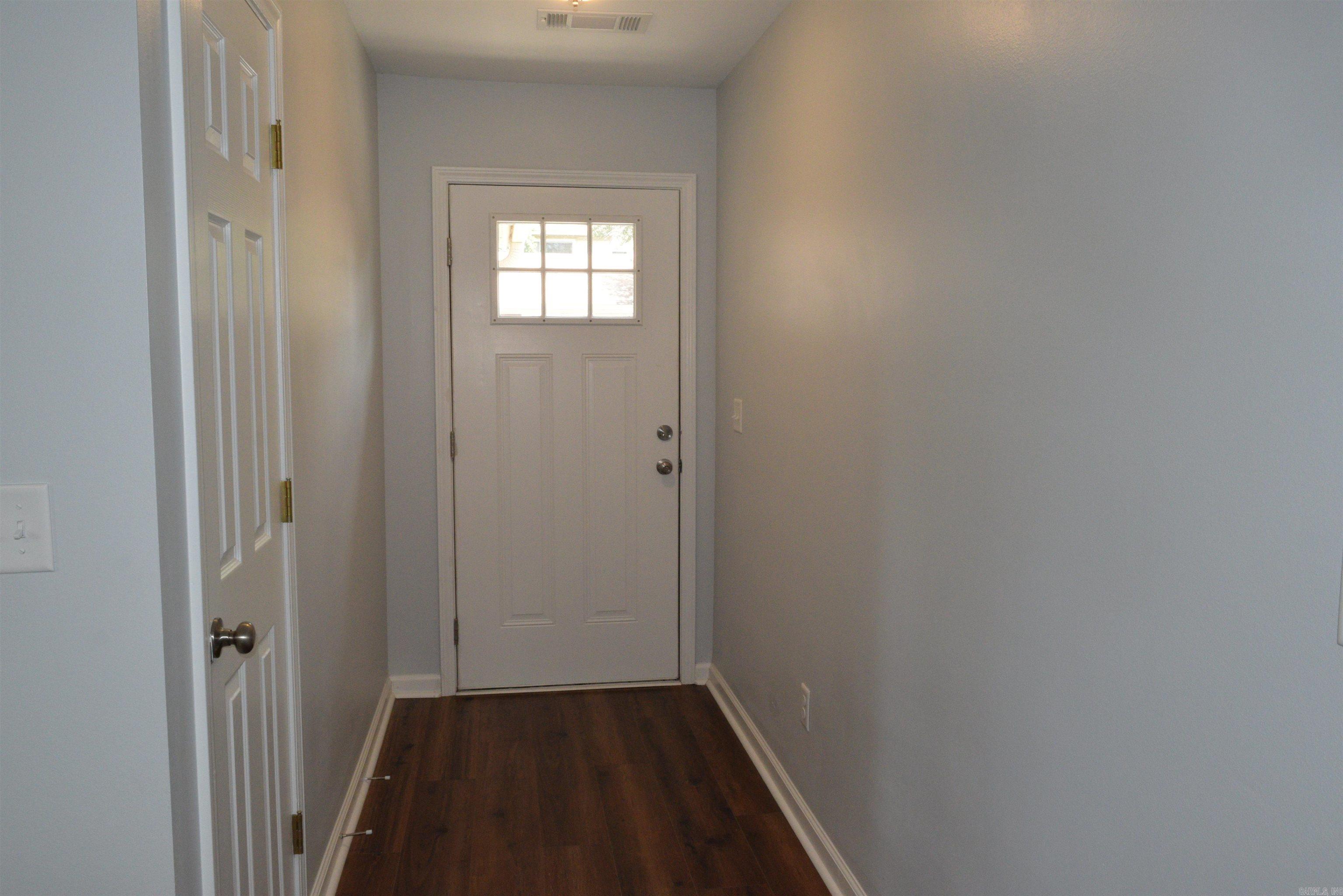 34 HAMPSHIRE  Little Rock, AR