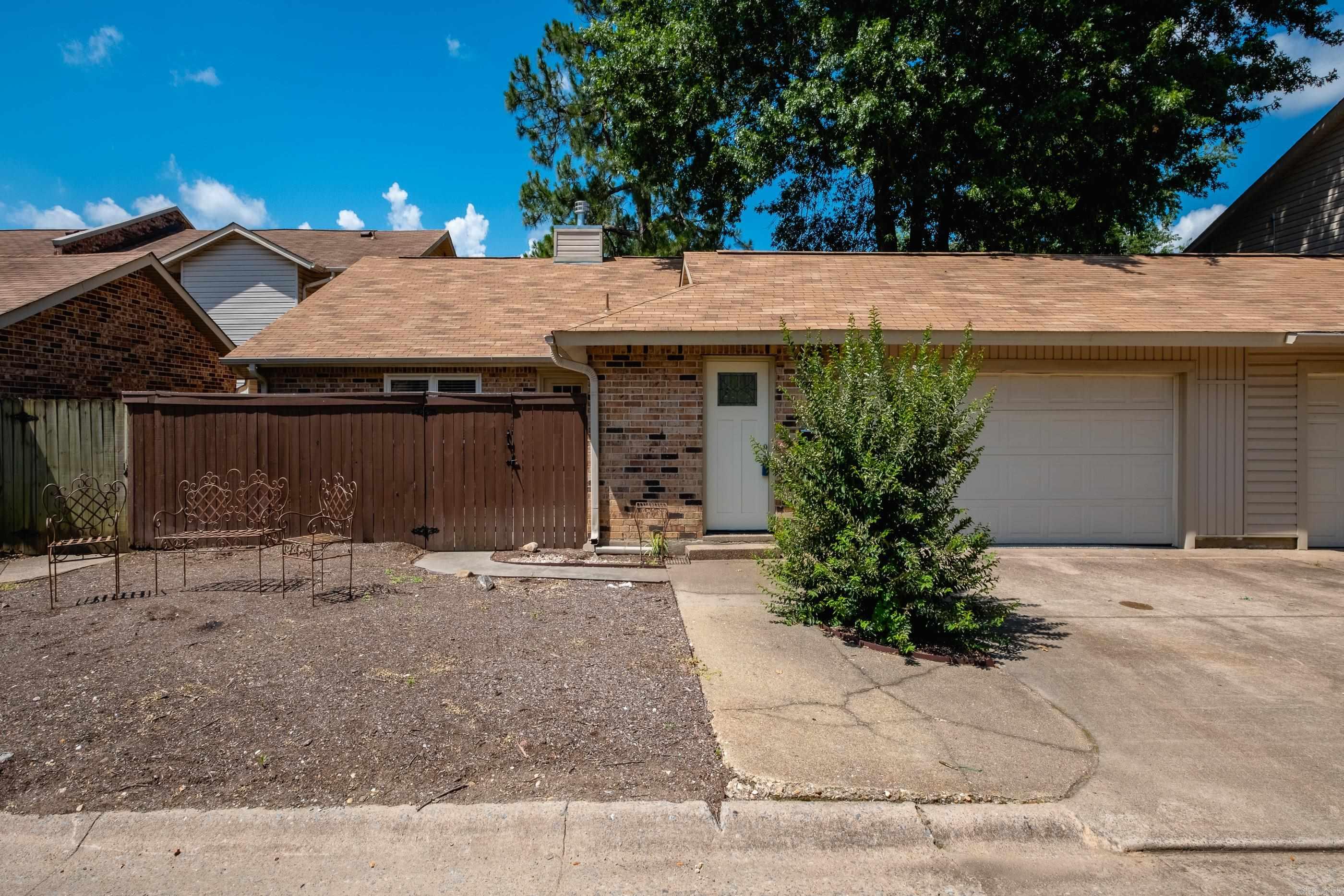 34 HAMPSHIRE  Little Rock, AR