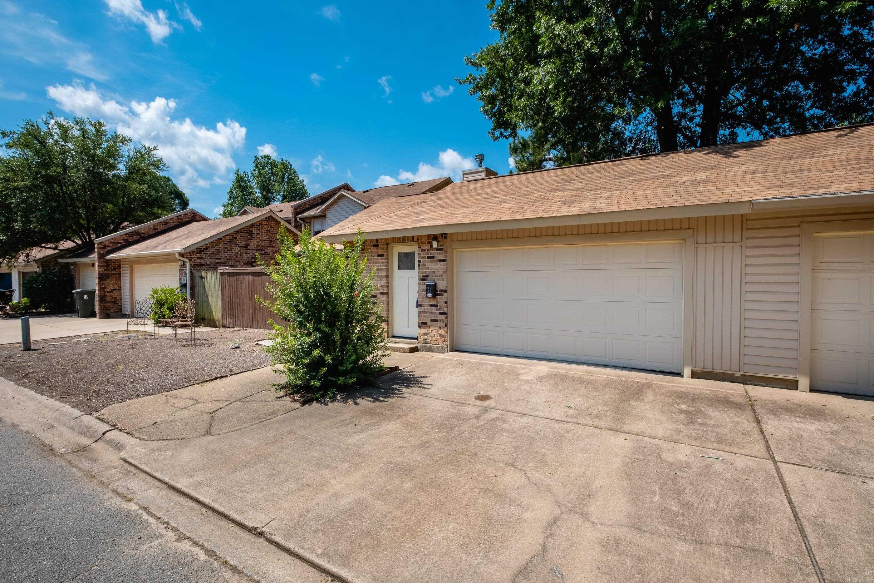 34 HAMPSHIRE  Little Rock, AR