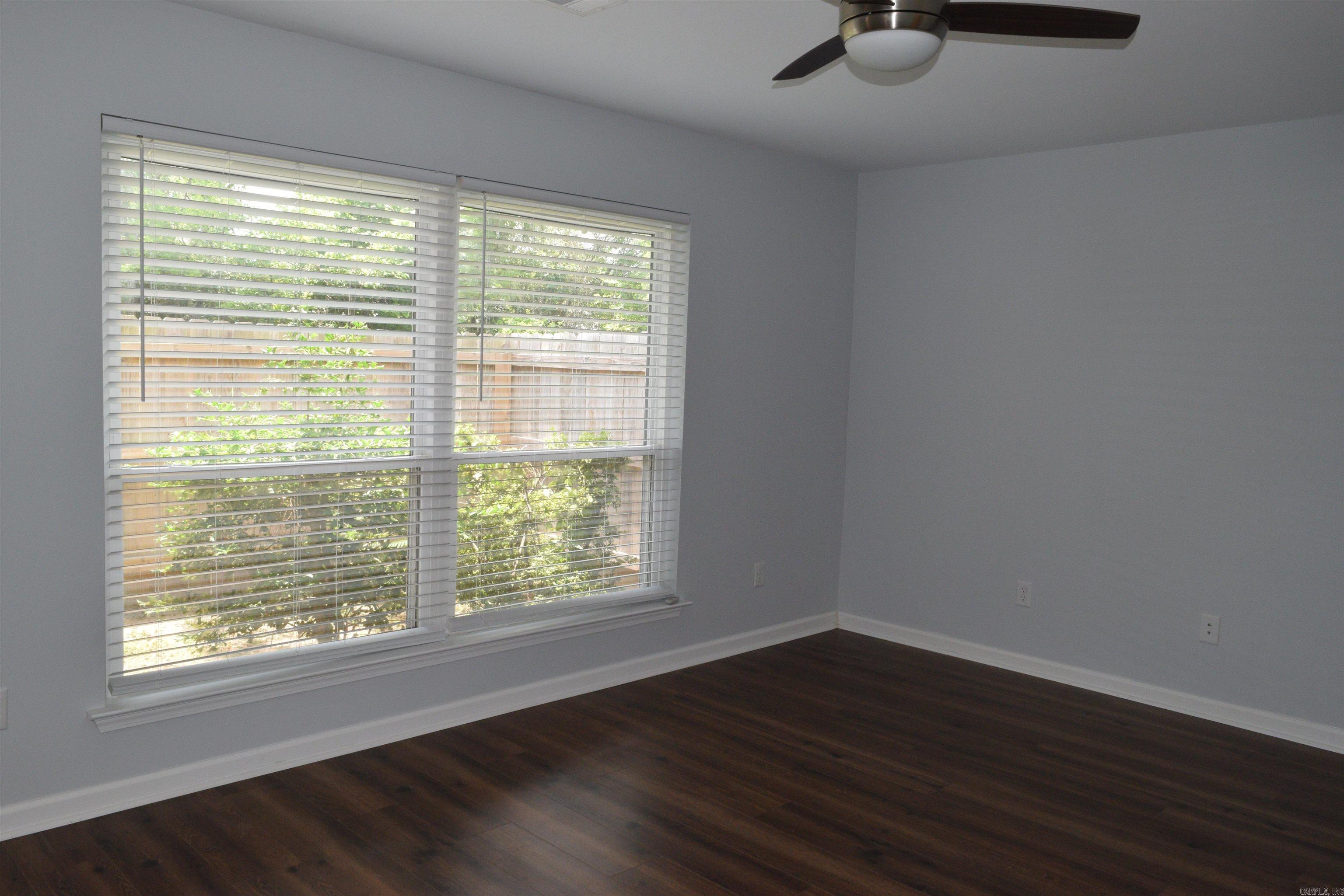 34 HAMPSHIRE  Little Rock, AR