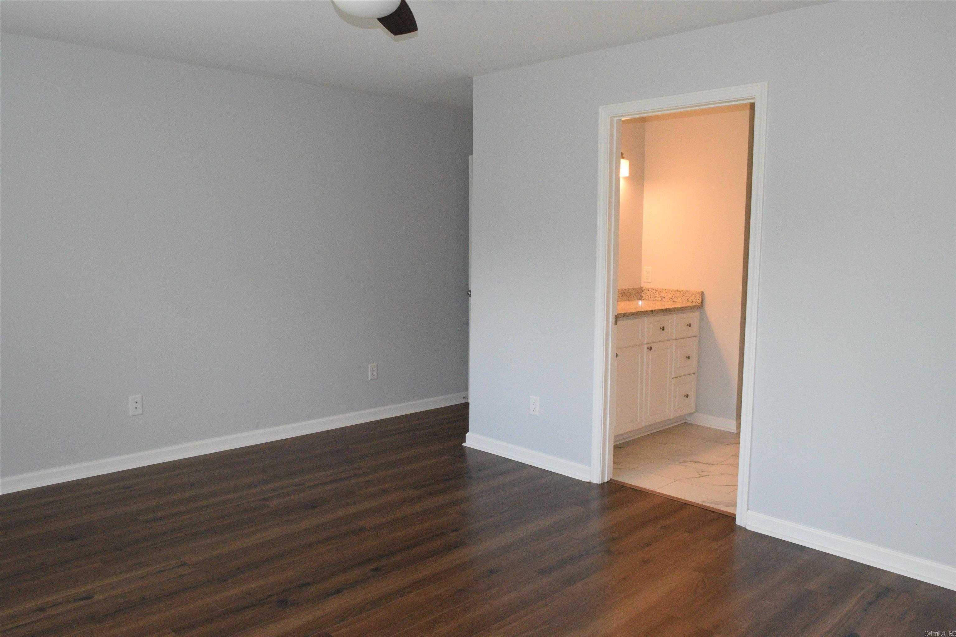 34 HAMPSHIRE  Little Rock, AR