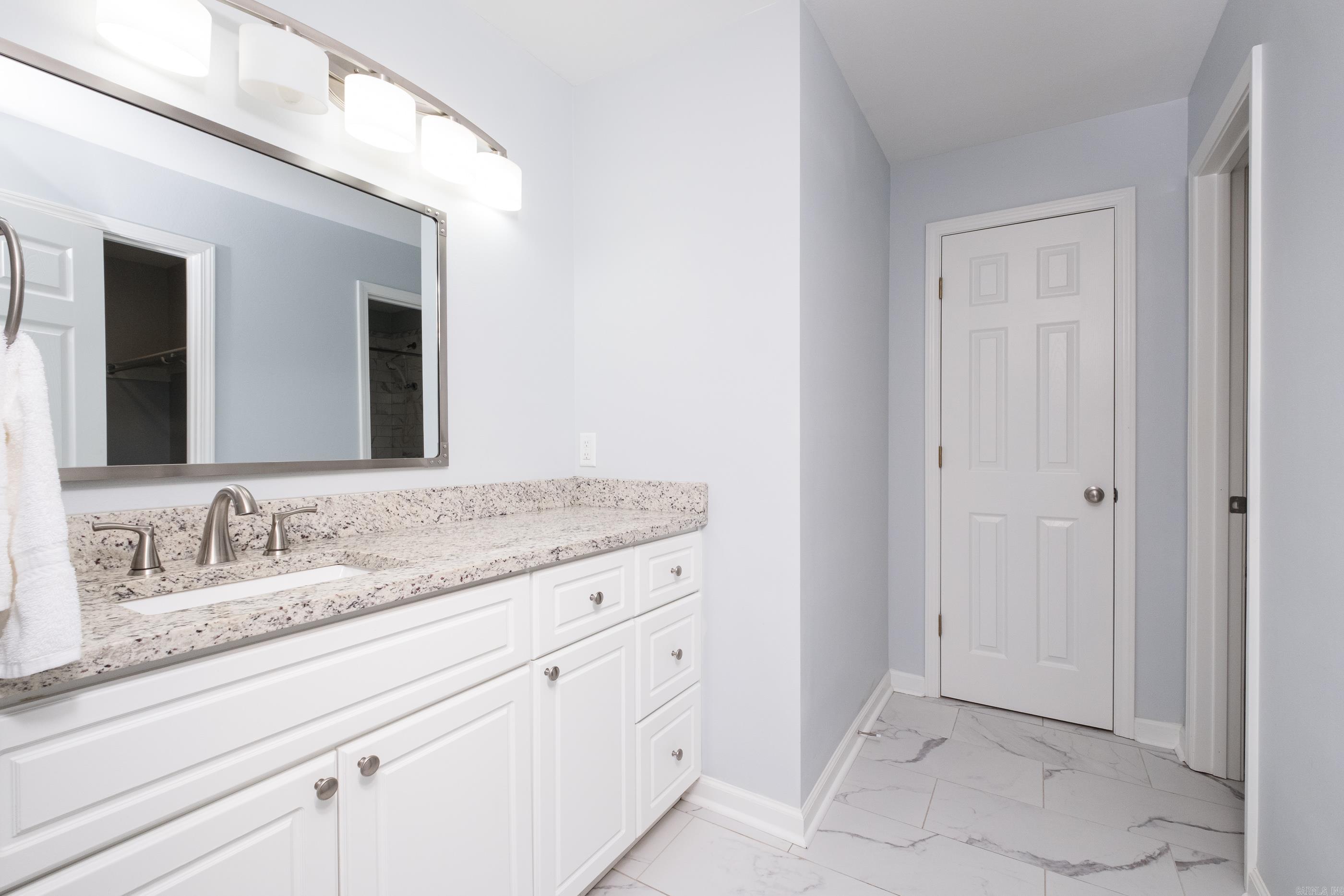 34 HAMPSHIRE  Little Rock, AR