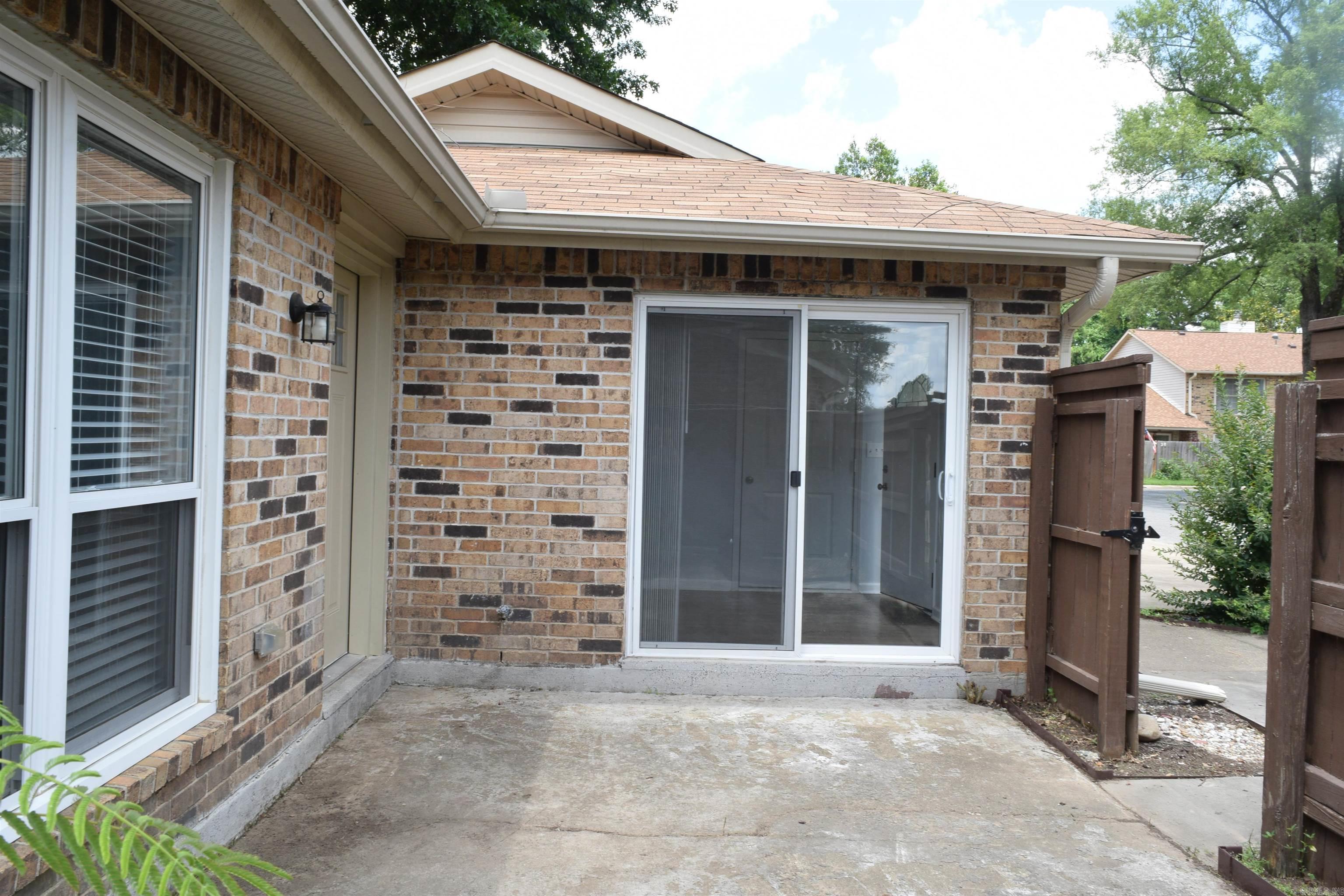34 HAMPSHIRE  Little Rock, AR