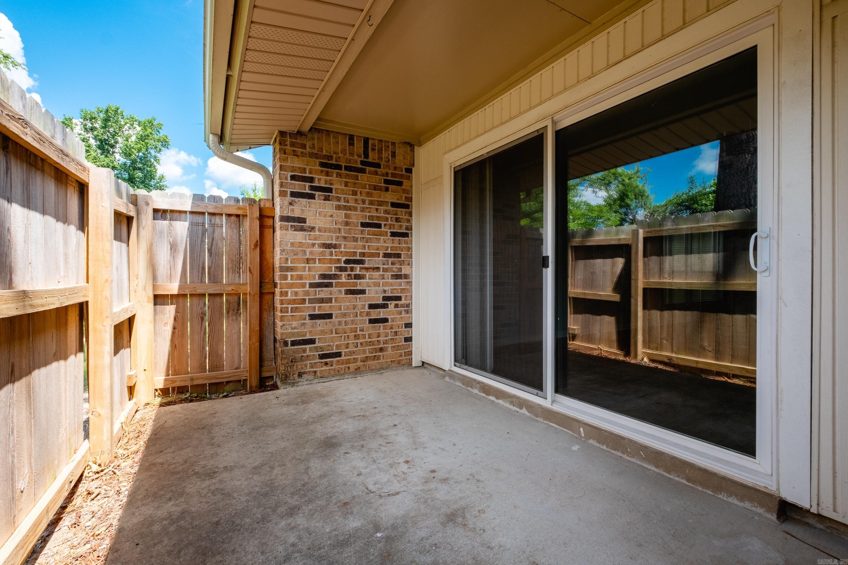 34 HAMPSHIRE  Little Rock, AR