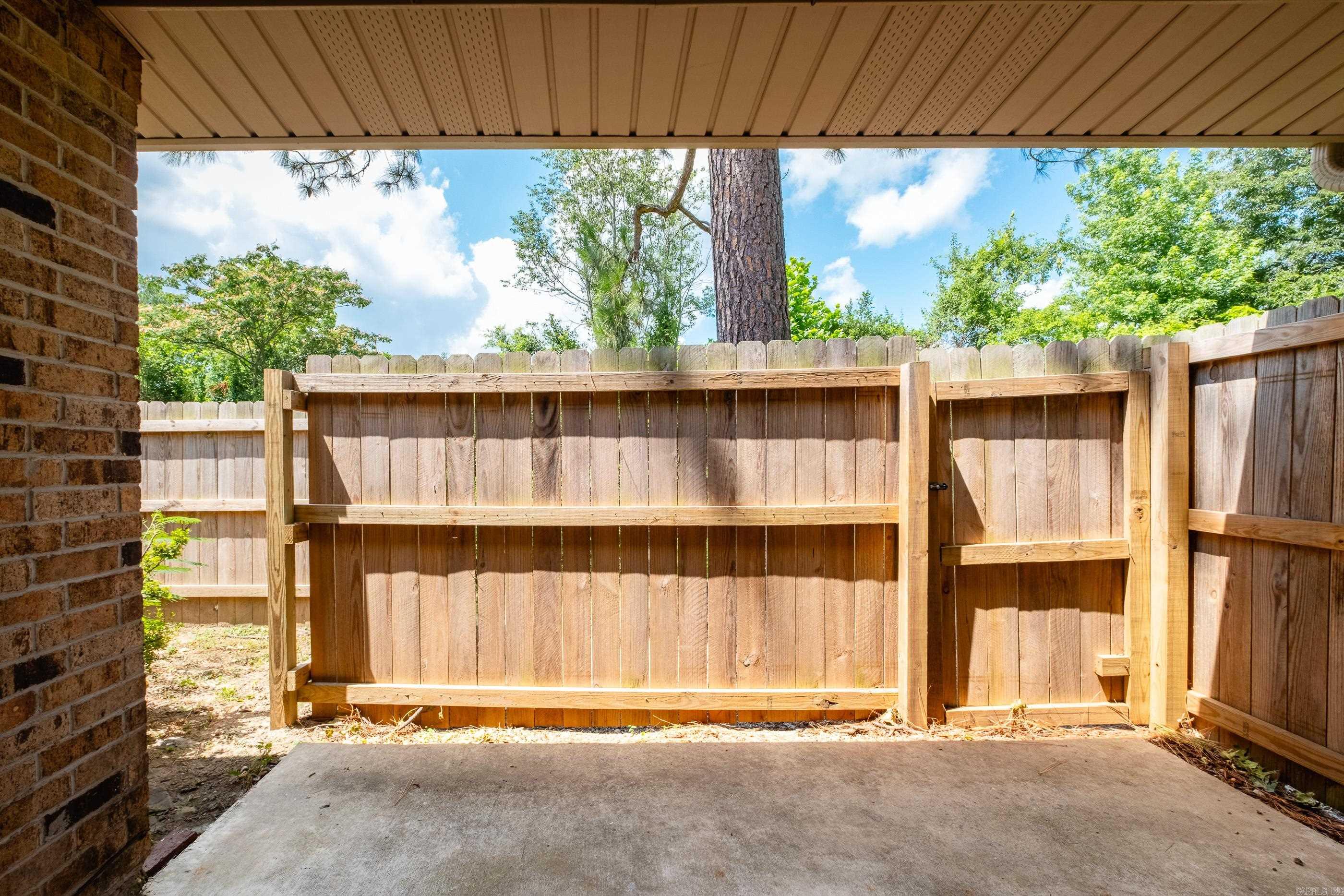 34 HAMPSHIRE  Little Rock, AR
