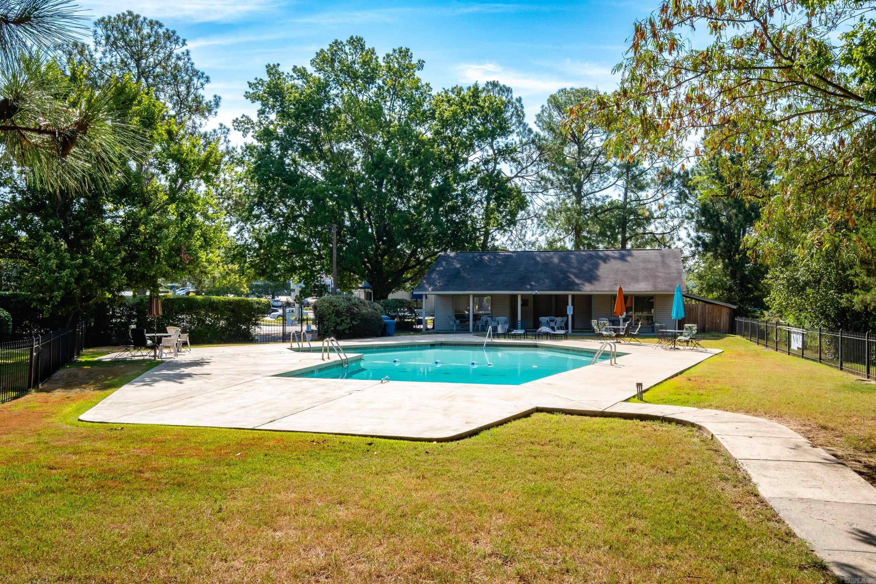 34 HAMPSHIRE  Little Rock, AR