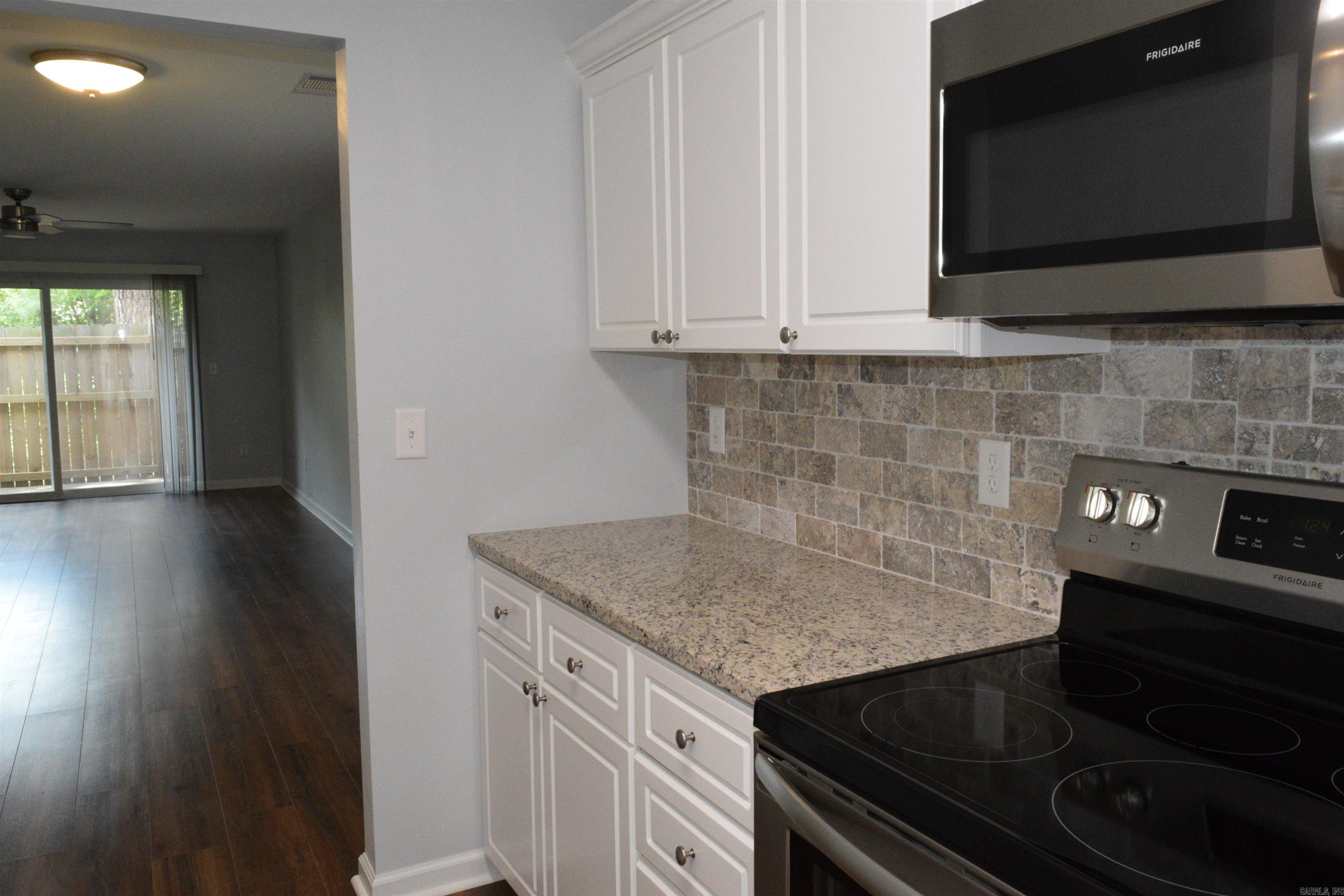 34 HAMPSHIRE  Little Rock, AR