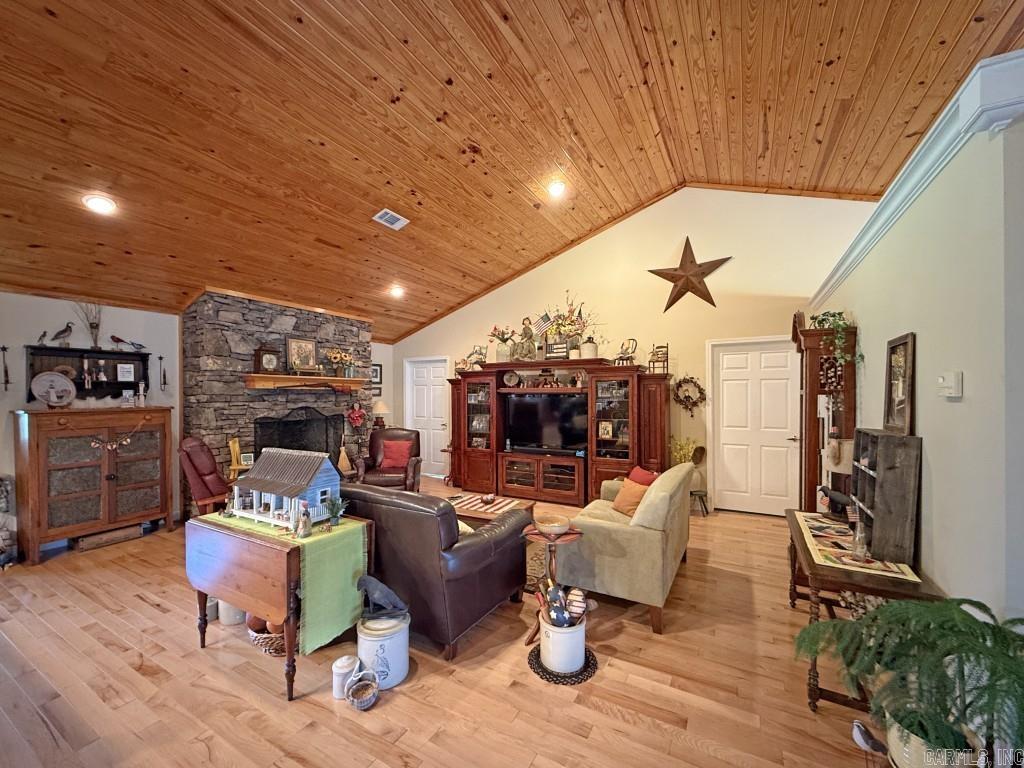 10 Harry  Batesville, AR