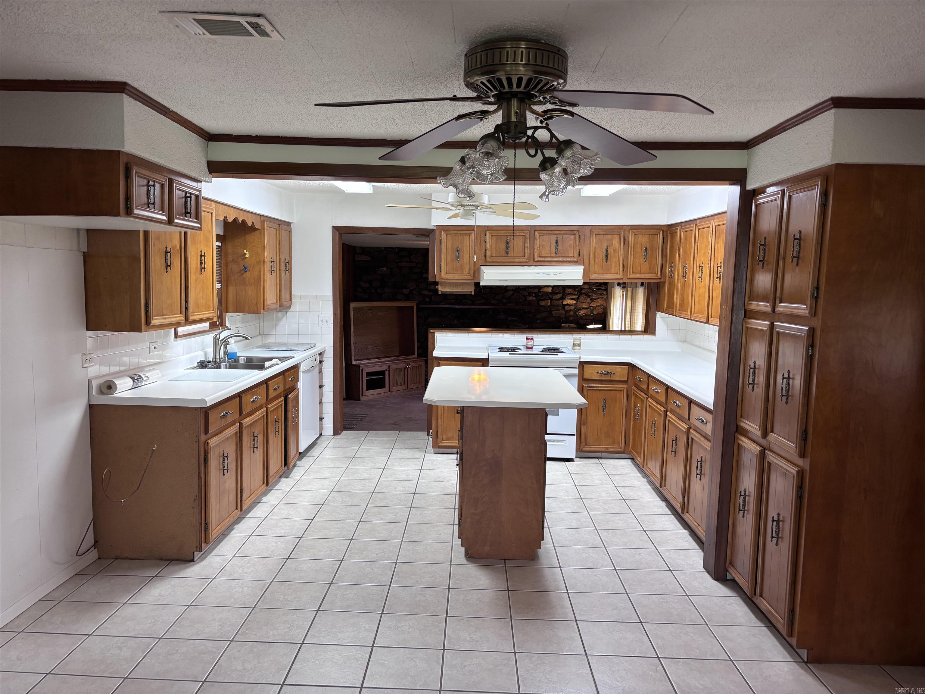 1497 Highway 49  Rector, AR