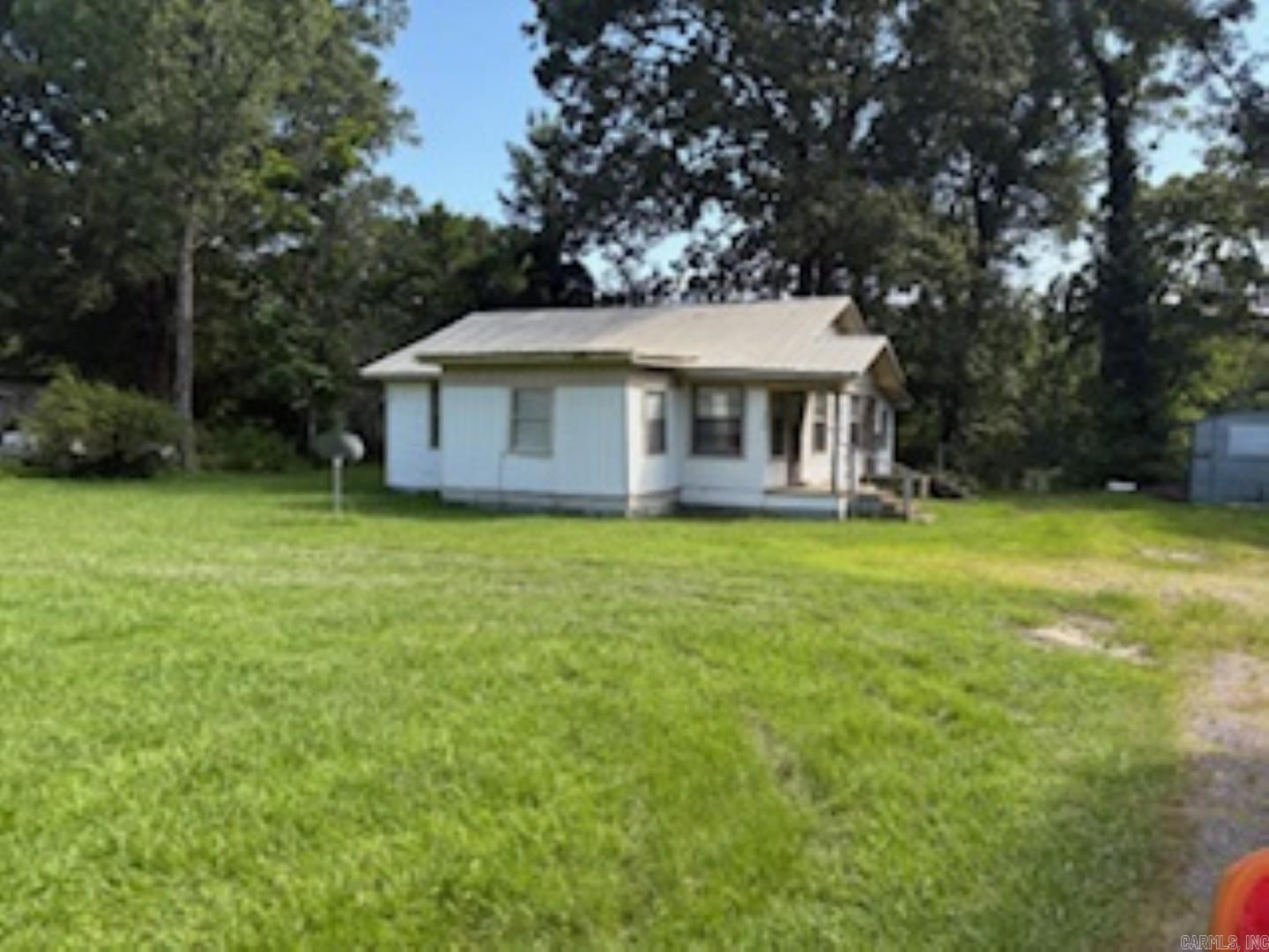 13870 HWy 11 N  Des Arc, AR