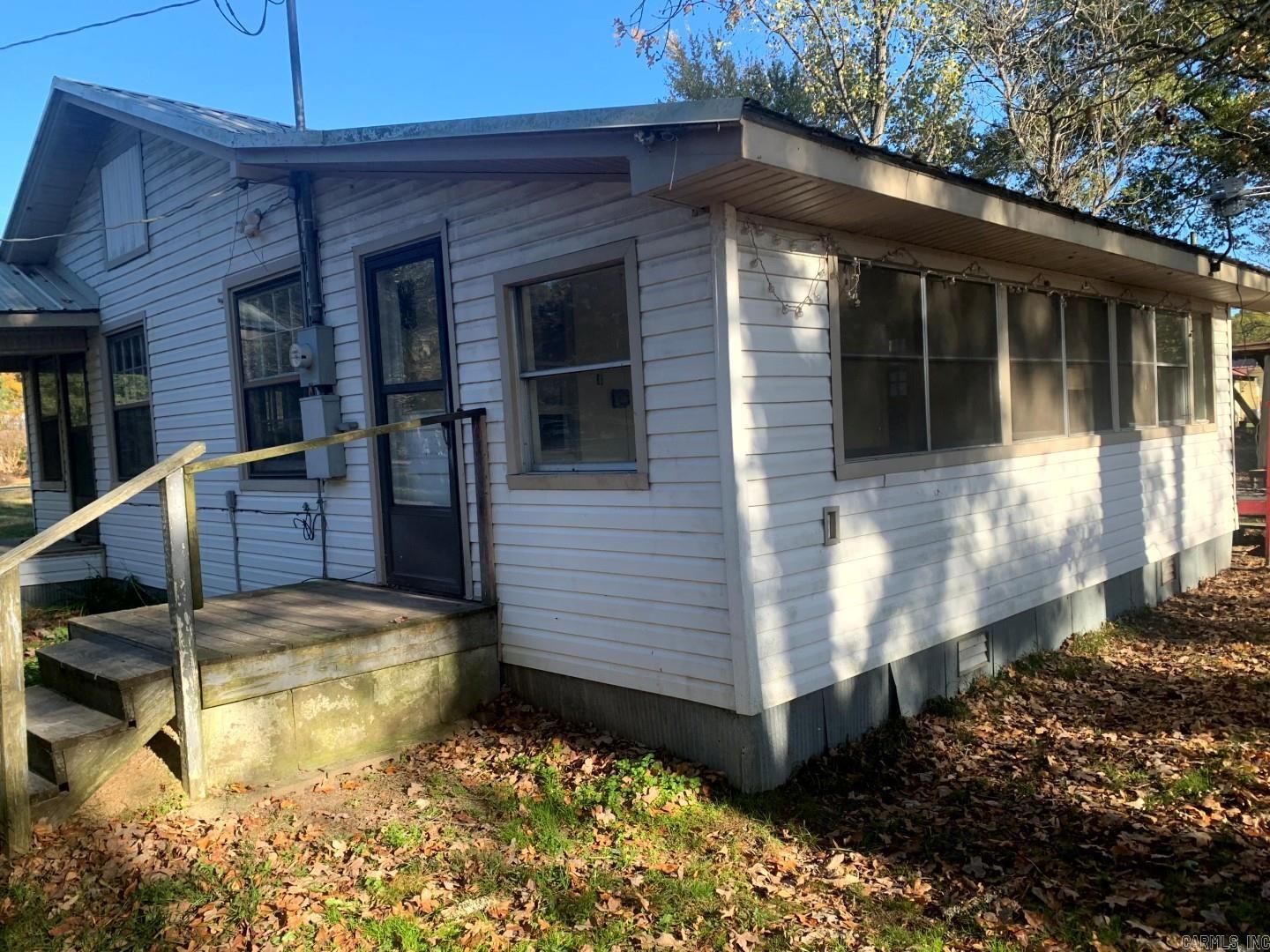 13870 HWy 11 N  Des Arc, AR